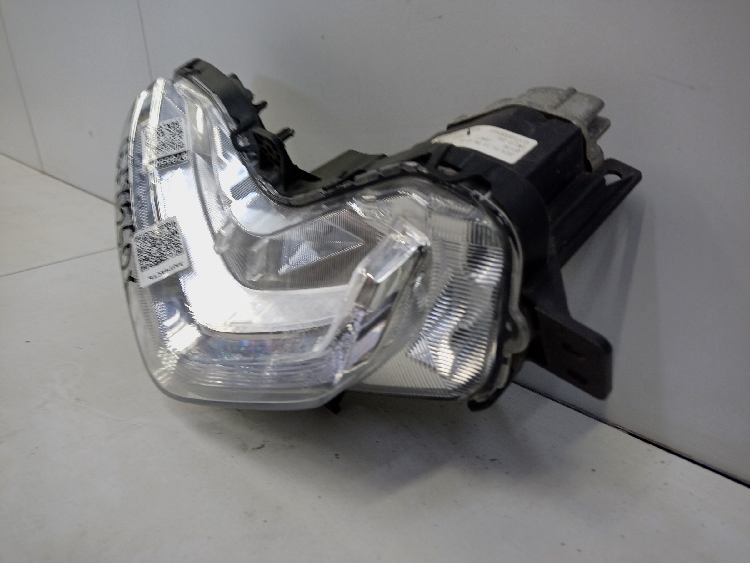 Фара ДХО передняя левая Haval Jolion LED