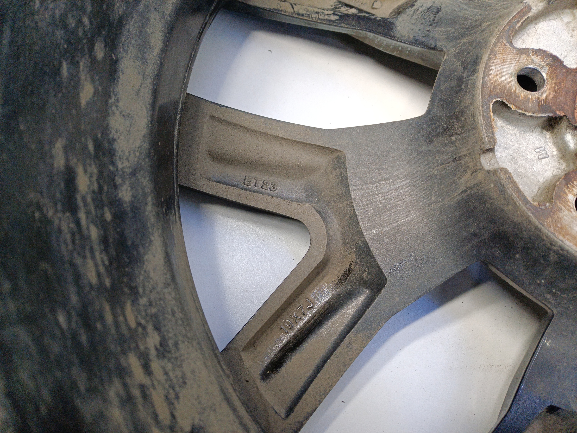 Диск колеса литой Exeed LX R19