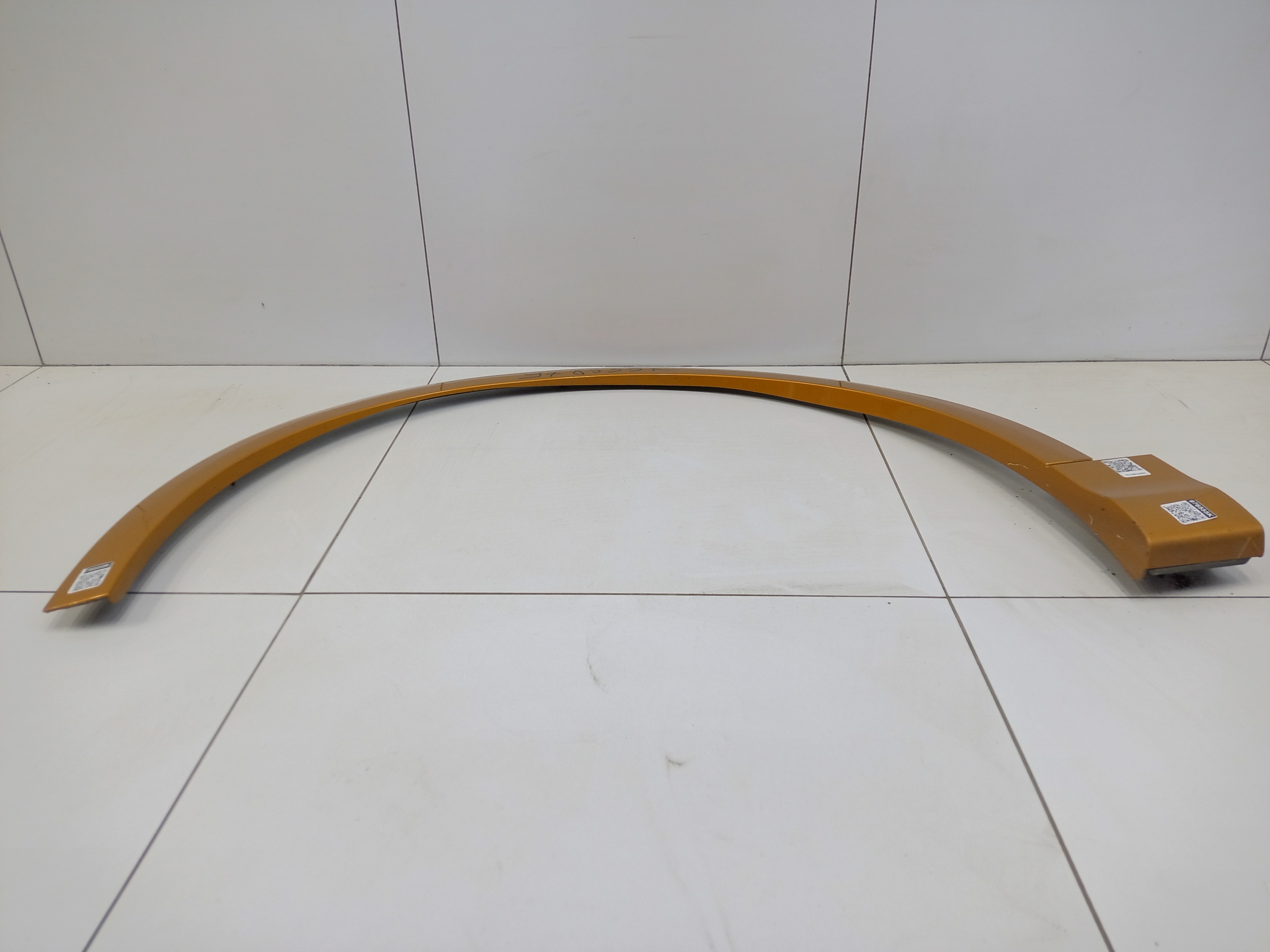 Накладка крыла переднего левого Audi Q8