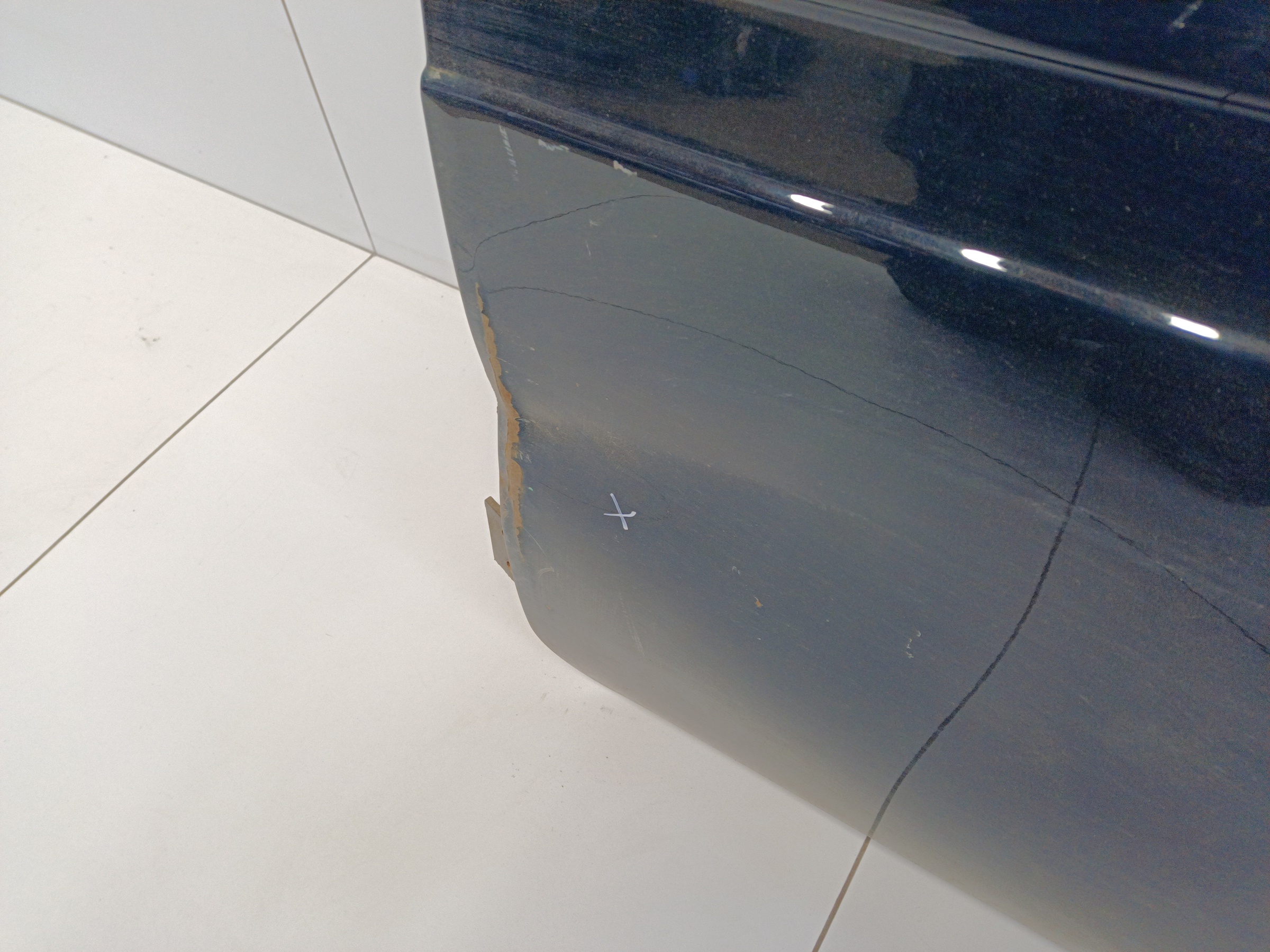 Дверь передняя левая Niva 2121