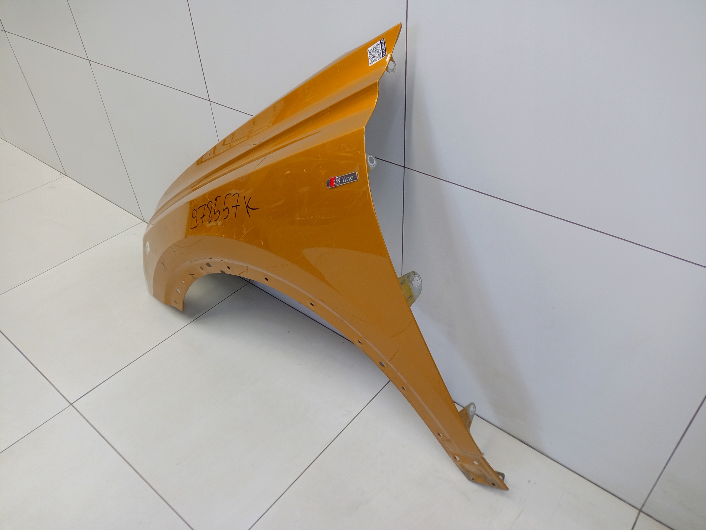 Крыло переднее левое Audi Q8