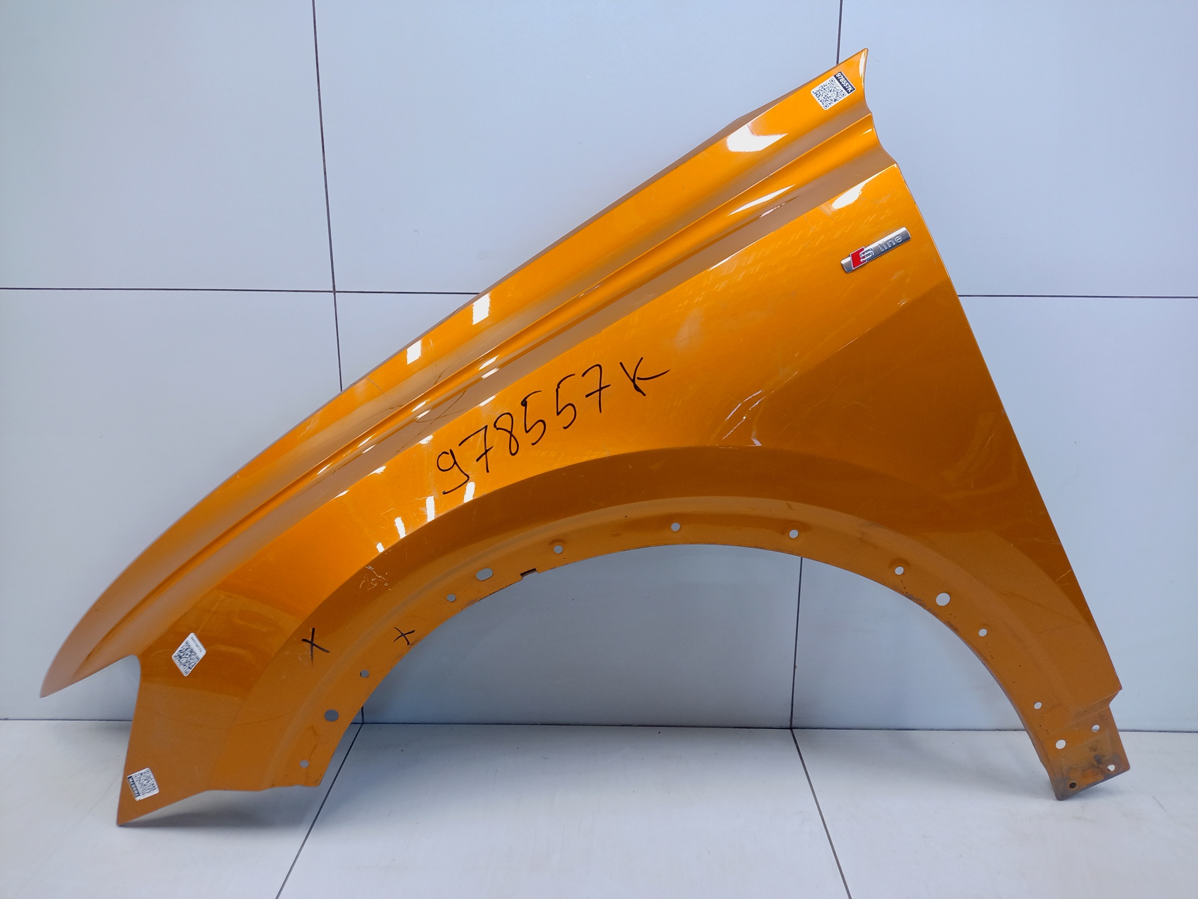 Крыло переднее левое Audi Q8