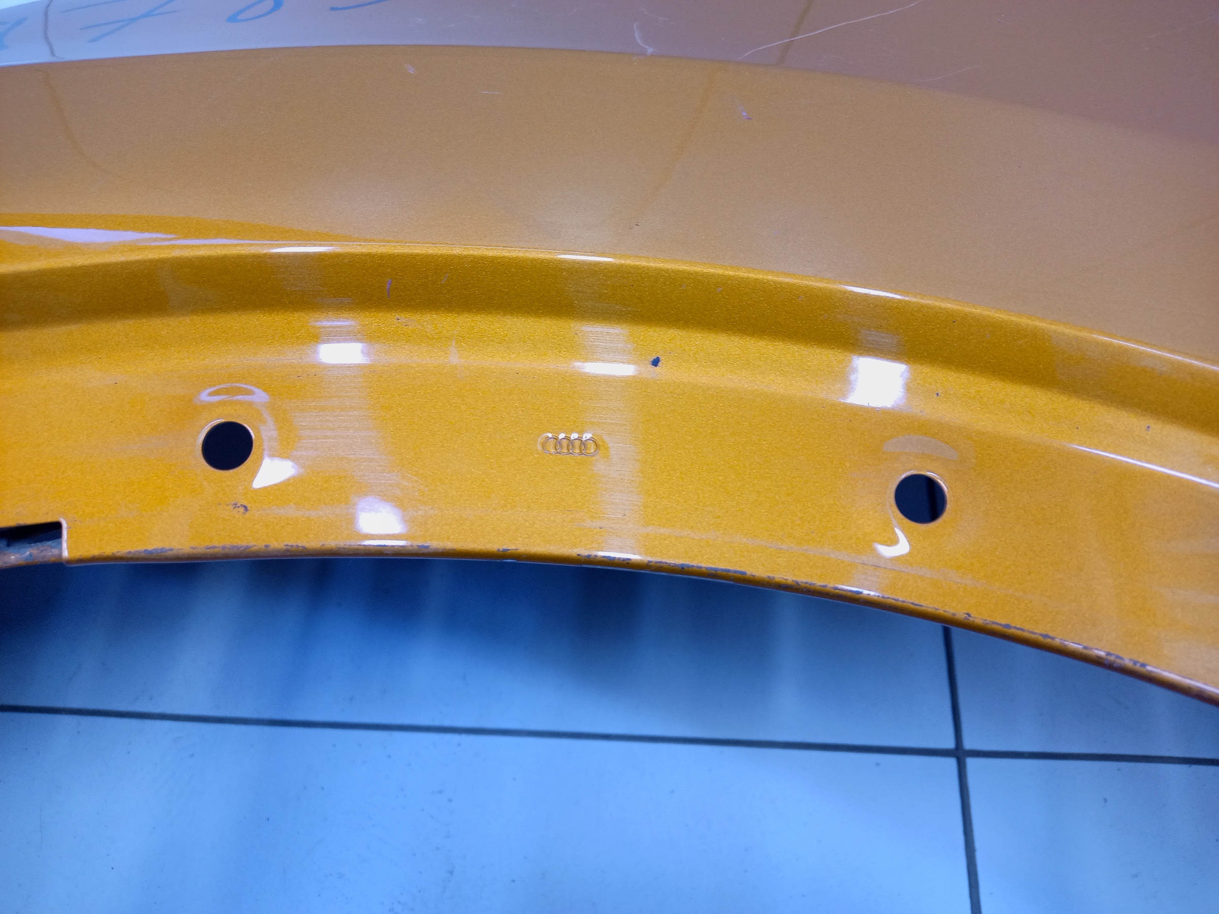 Крыло переднее левое Audi Q8