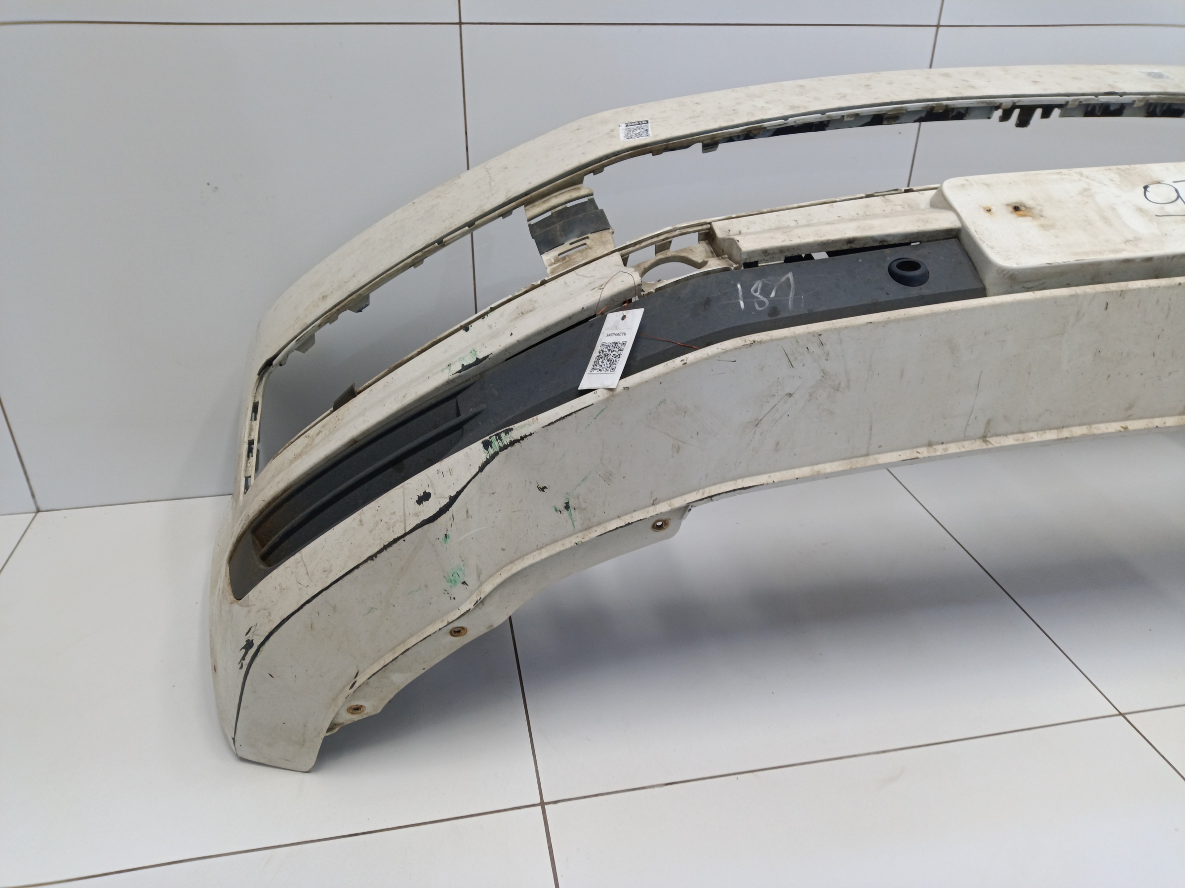 Бампер передний Volkswagen Transporter T6