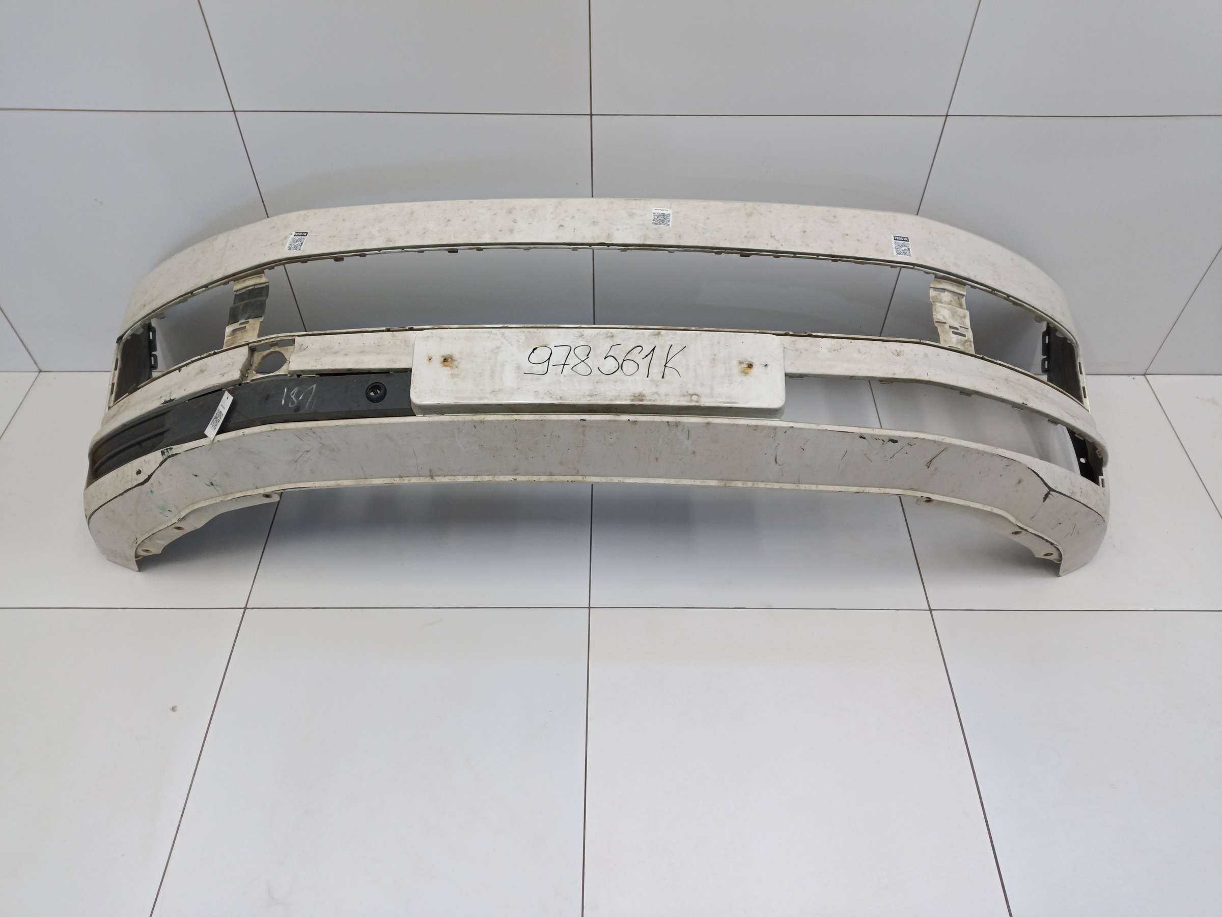 Бампер передний Volkswagen Transporter T6