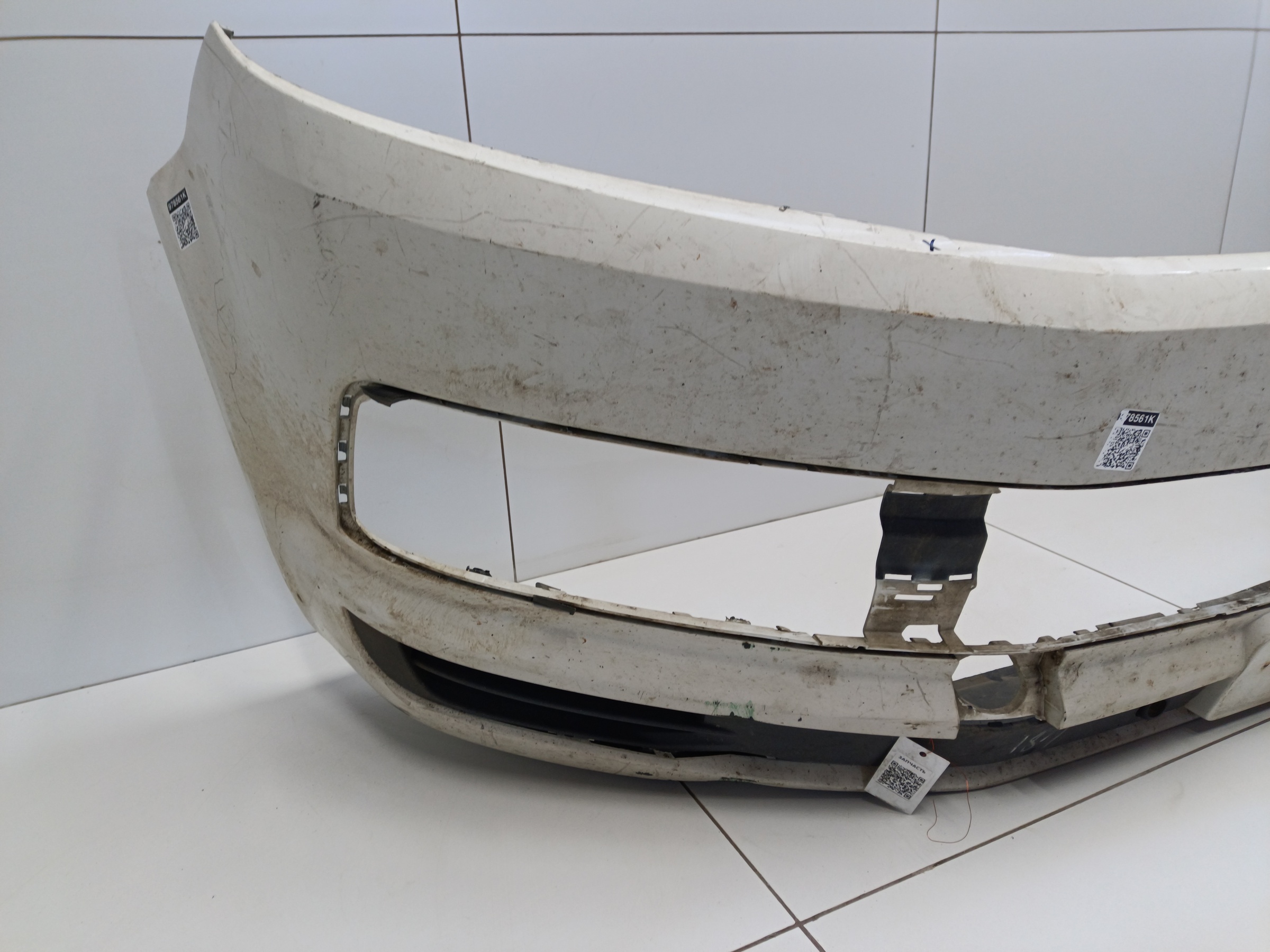 Бампер передний Volkswagen Transporter T6