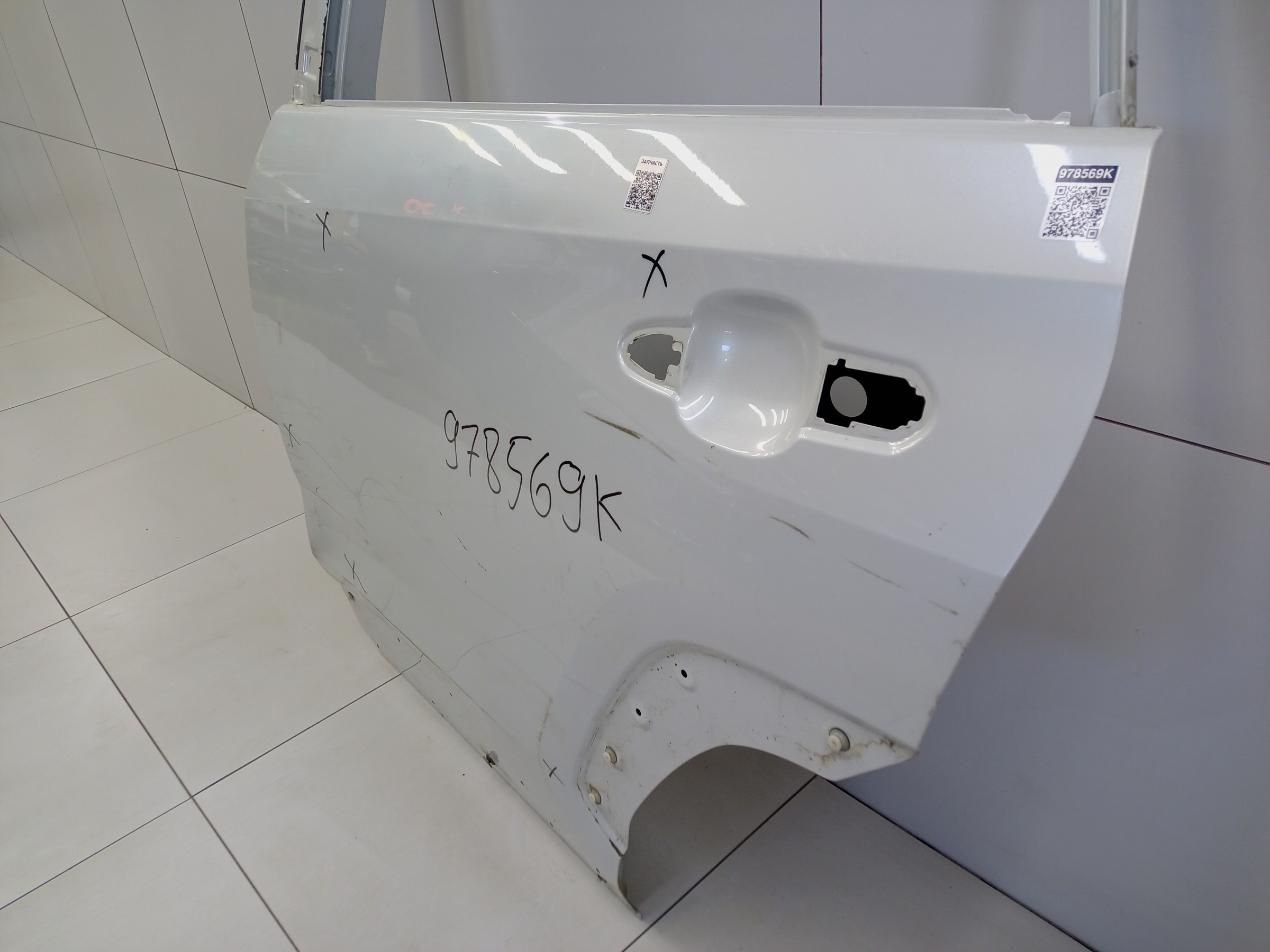 Дверь задняя левая Toyota RAV4 XA50