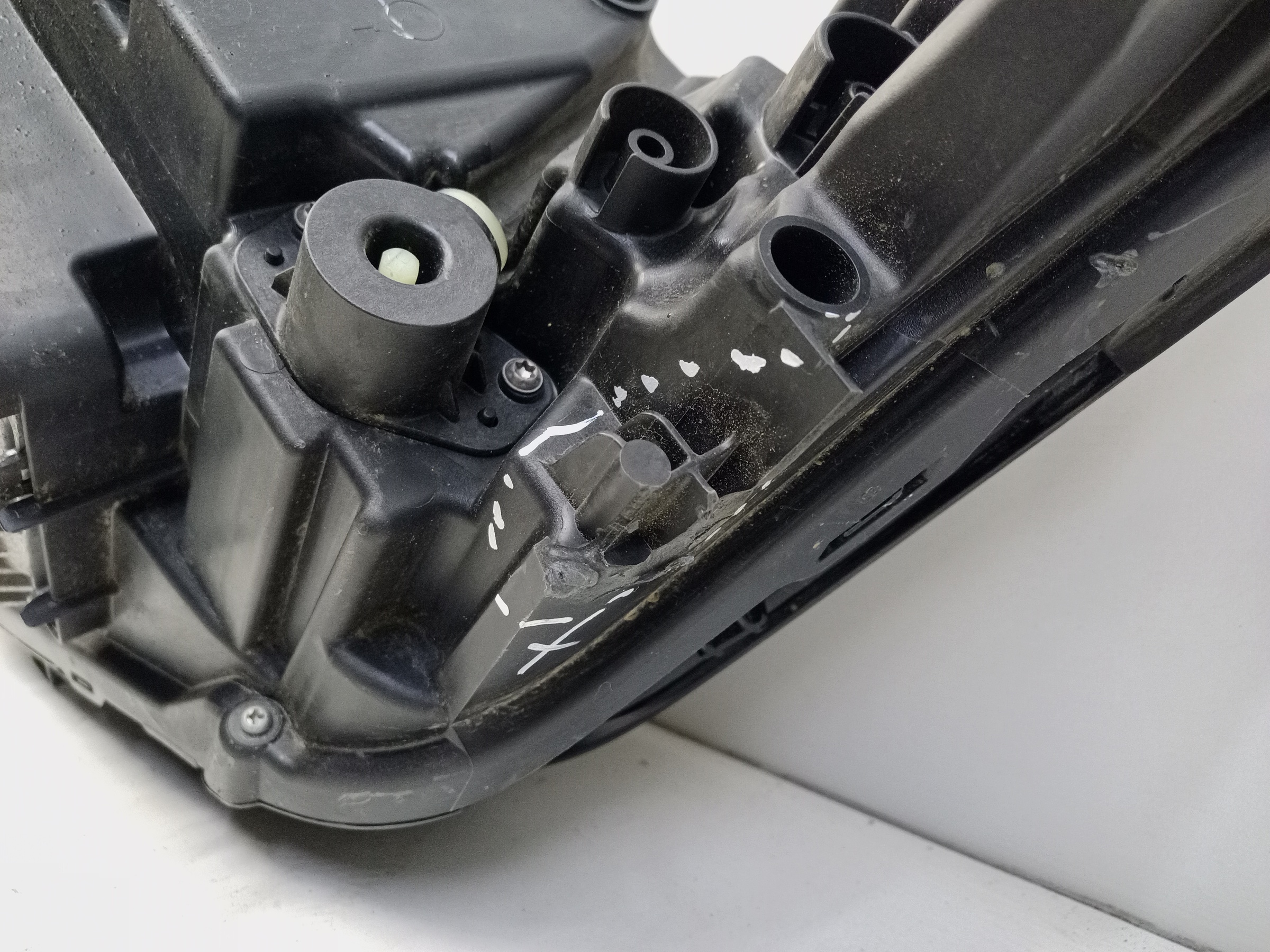 Фара передняя правая Geely Preface LED