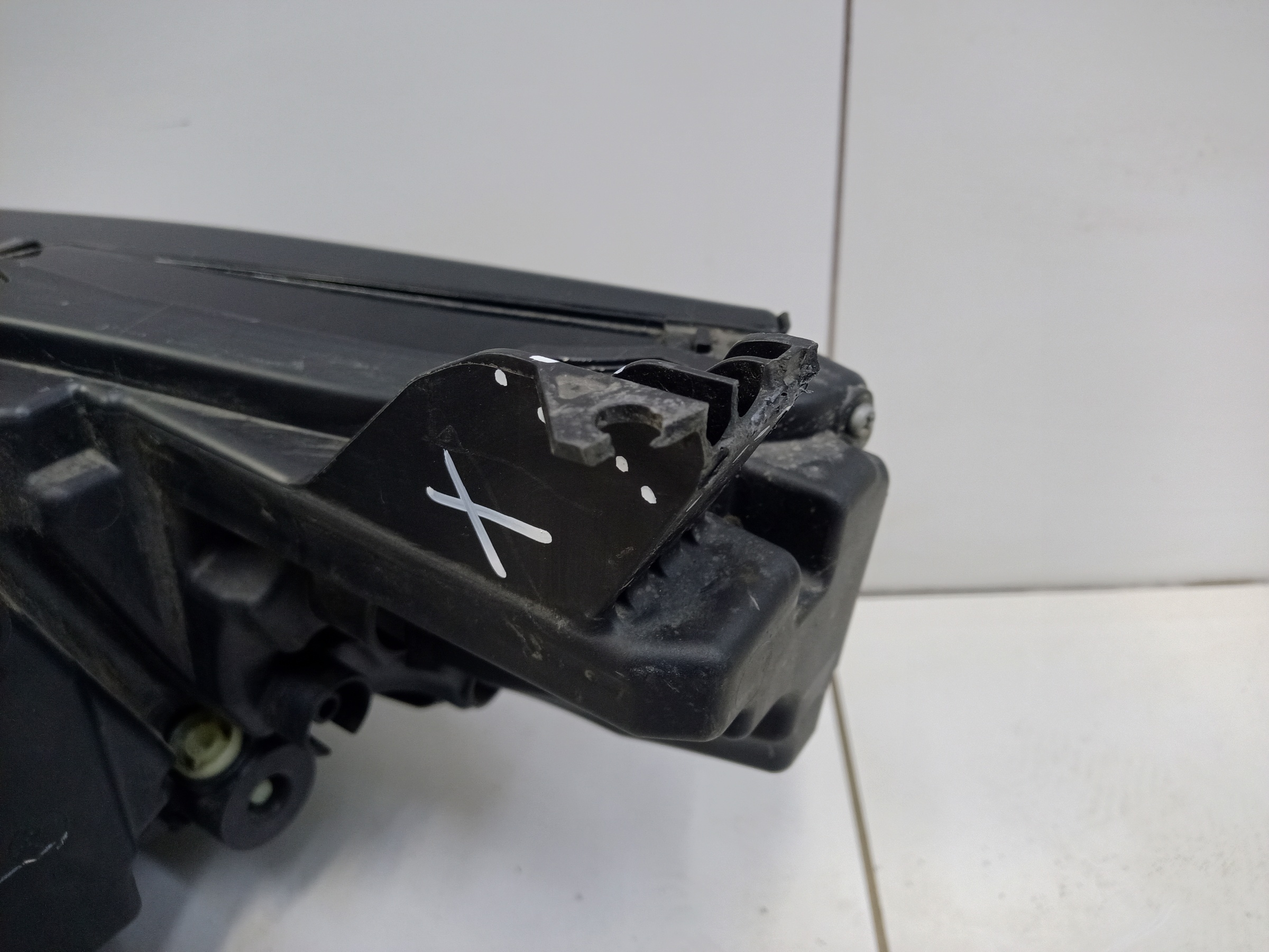 Фара передняя правая Geely Preface LED