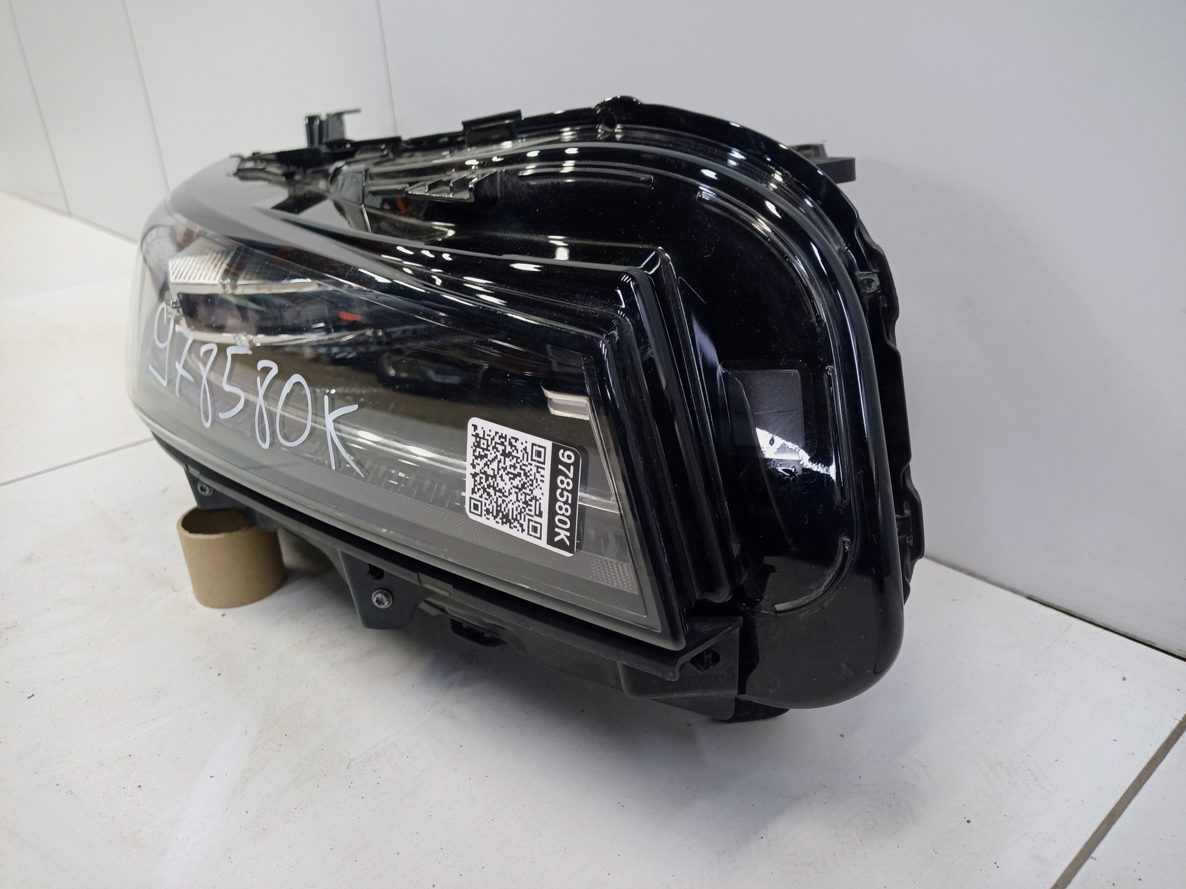 Фара передняя правая Geely Preface LED