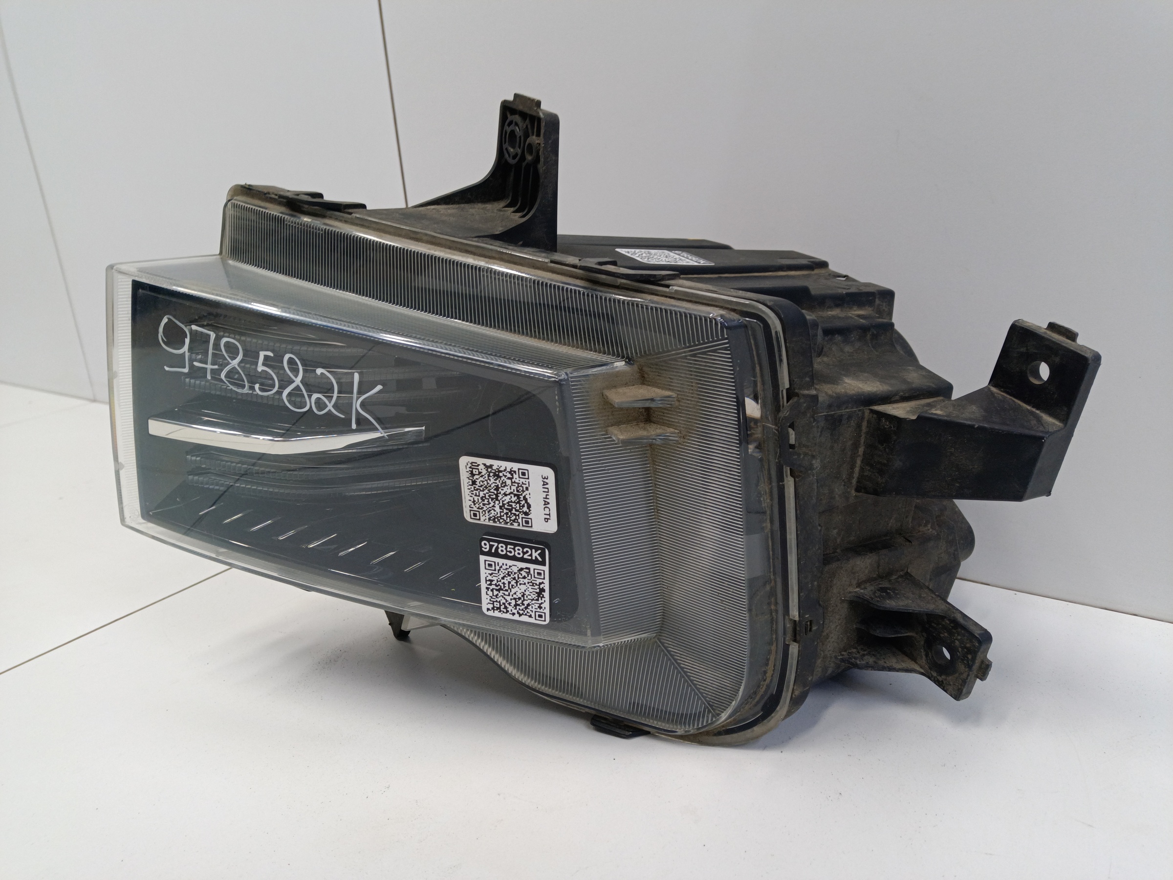 Фара передняя левая Москвич 3 галоген линза