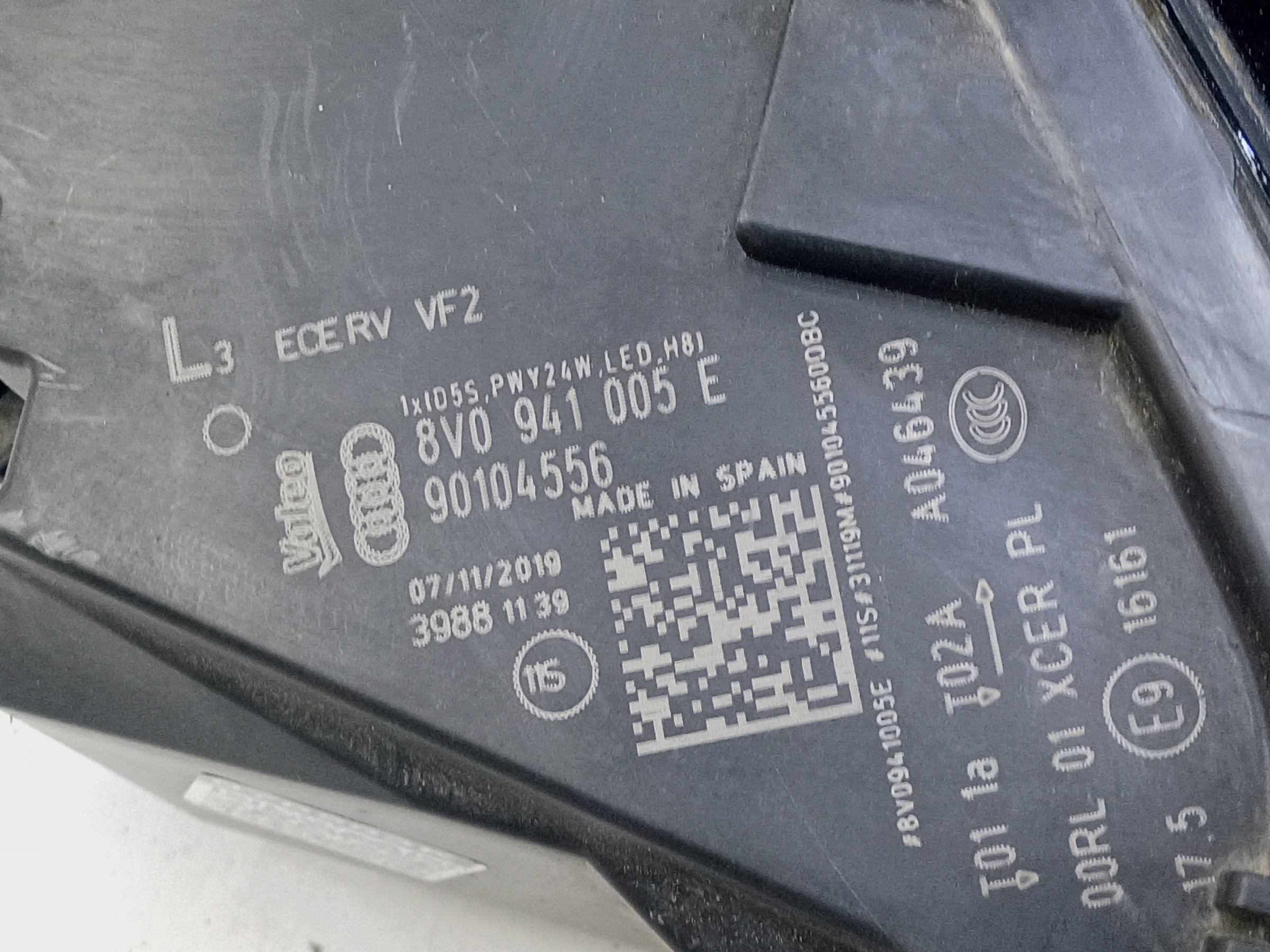 Фара передняя левая Audi A3 8V Restail ксенон