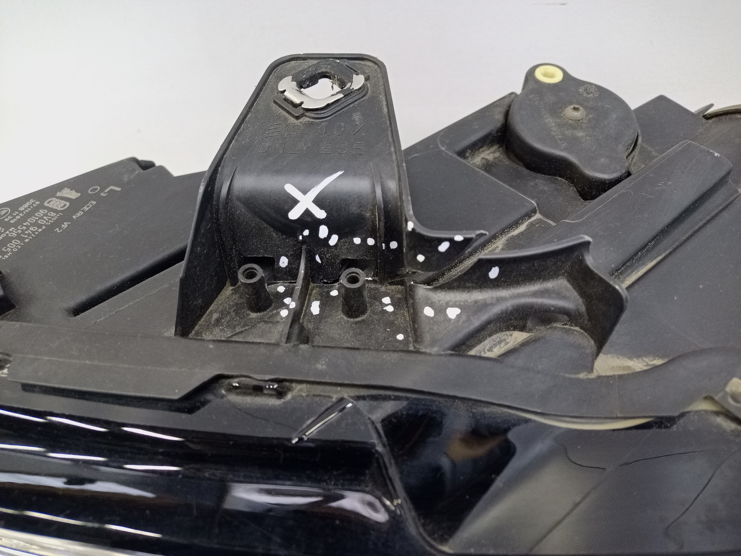 Фара передняя левая Audi A3 8V Restail ксенон