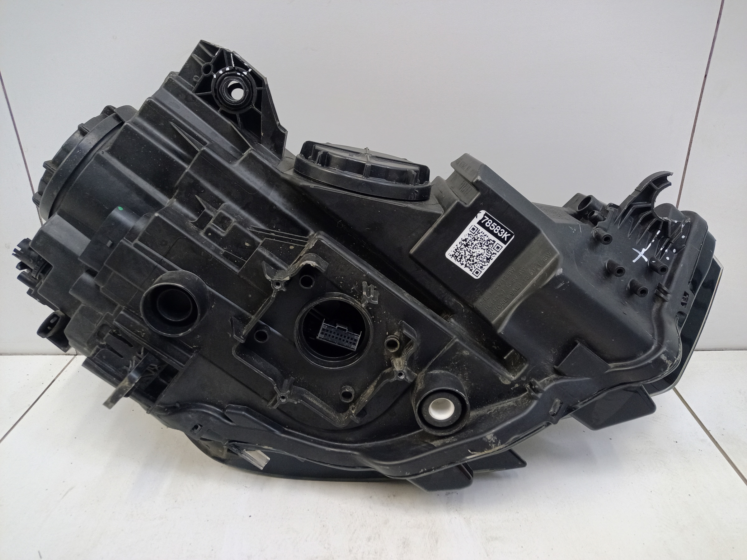 Фара передняя левая Audi A3 8V Restail ксенон