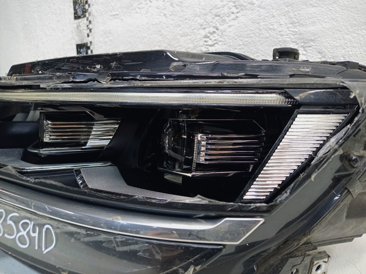 Фара передняя левая Volkswagen Tiguan 2 LED