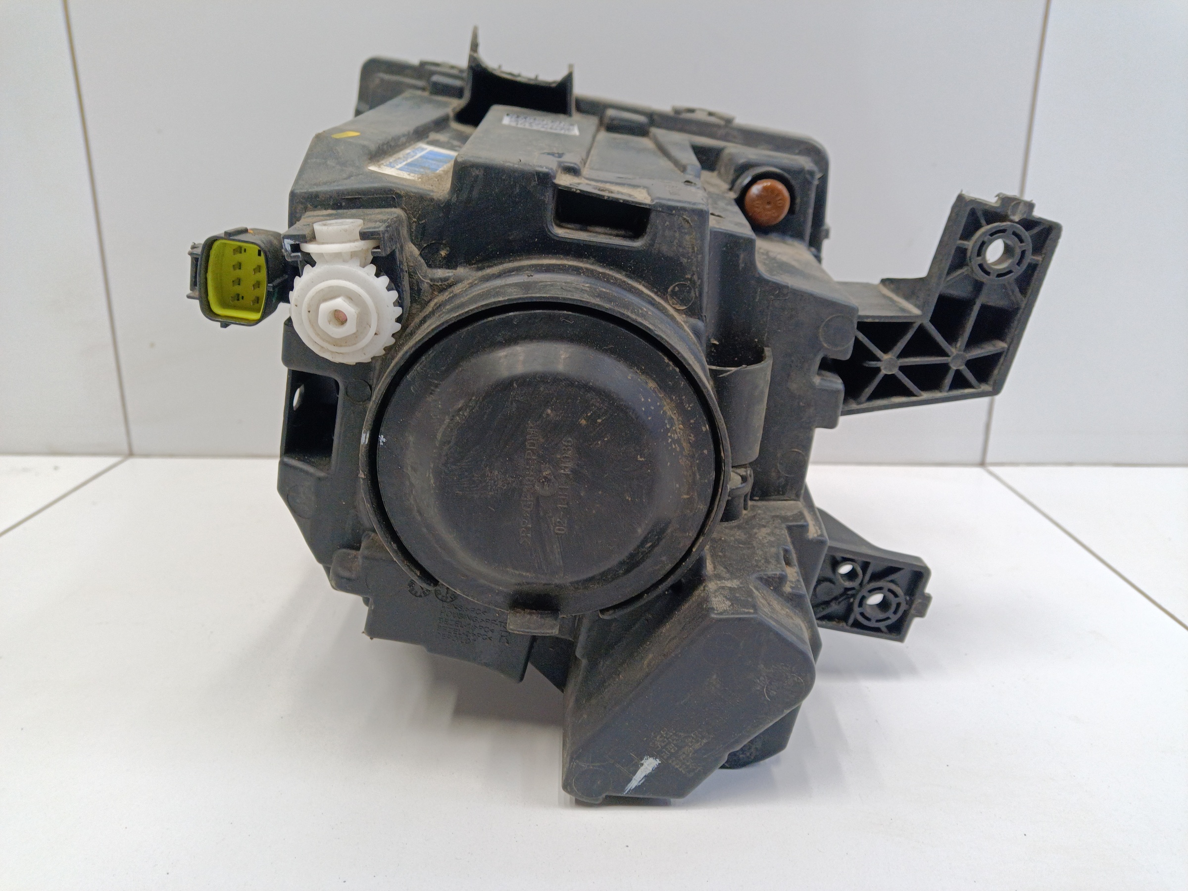 Фара передняя правая Москвич 3 галоген линза