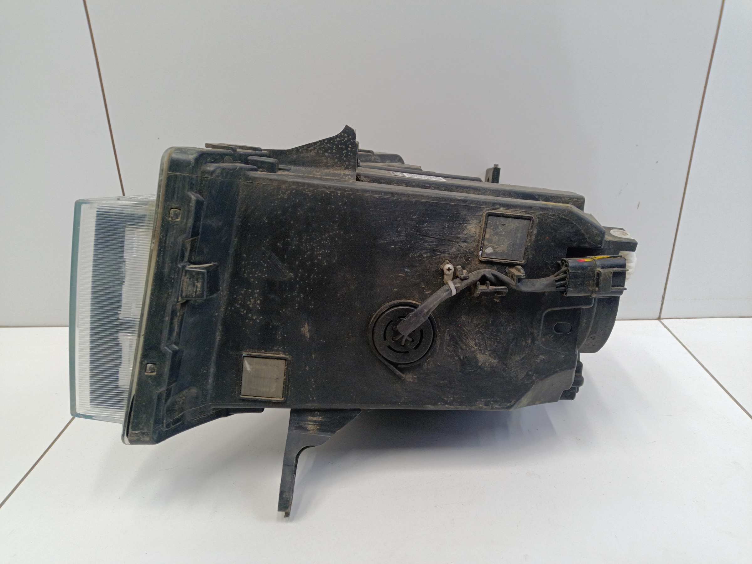 Фара передняя правая Москвич 3 галоген линза