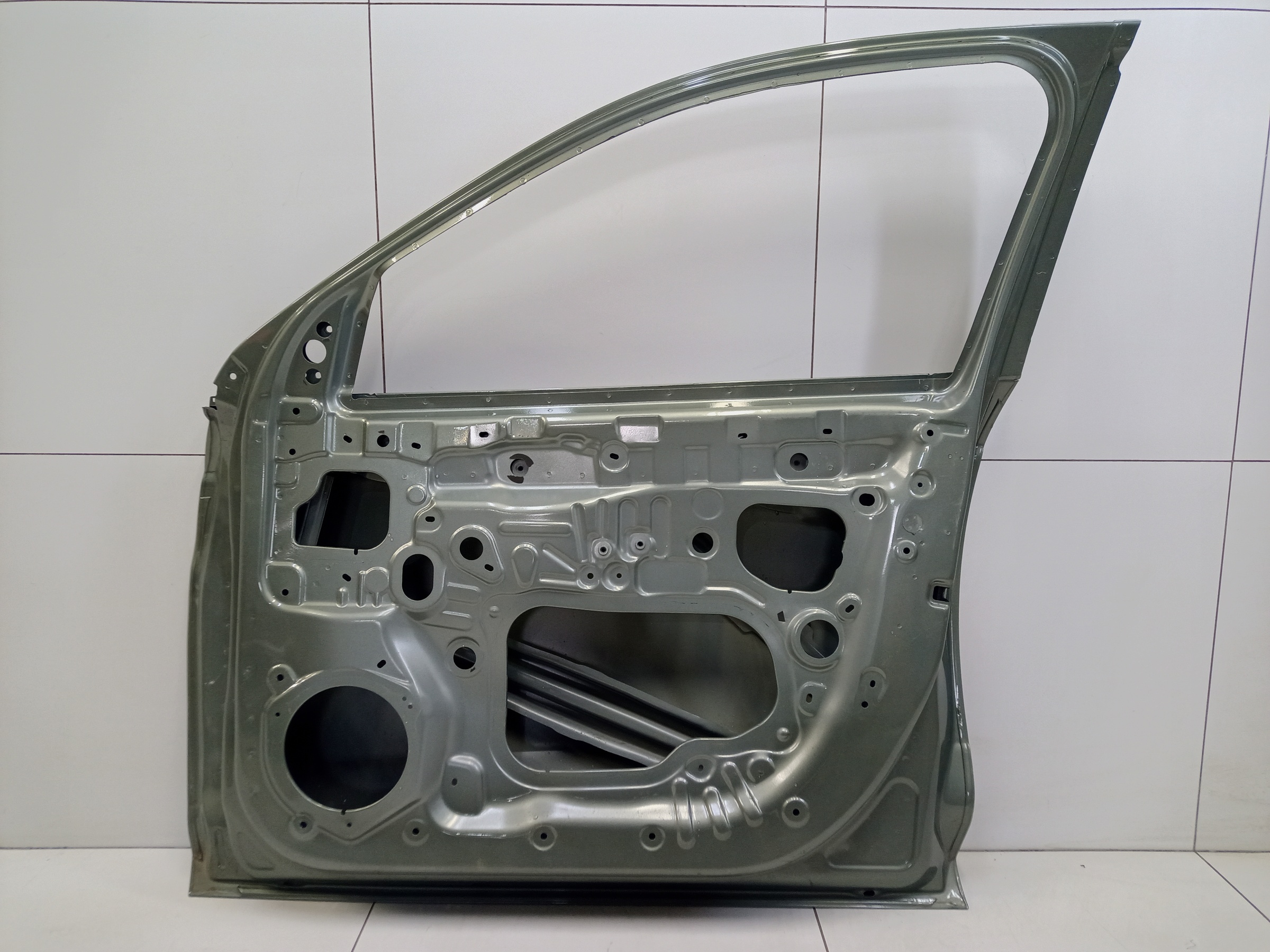 Дверь передняя правая Geely Preface