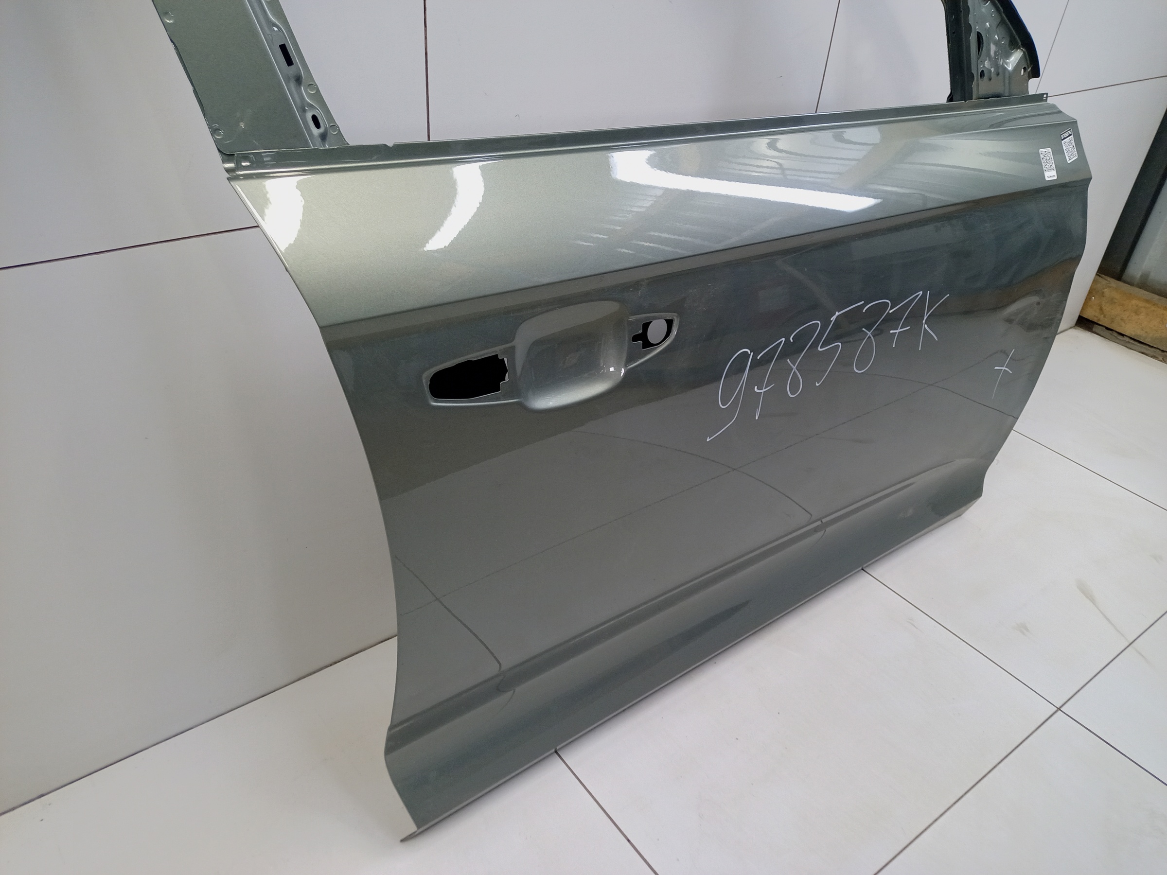 Дверь передняя правая Geely Preface