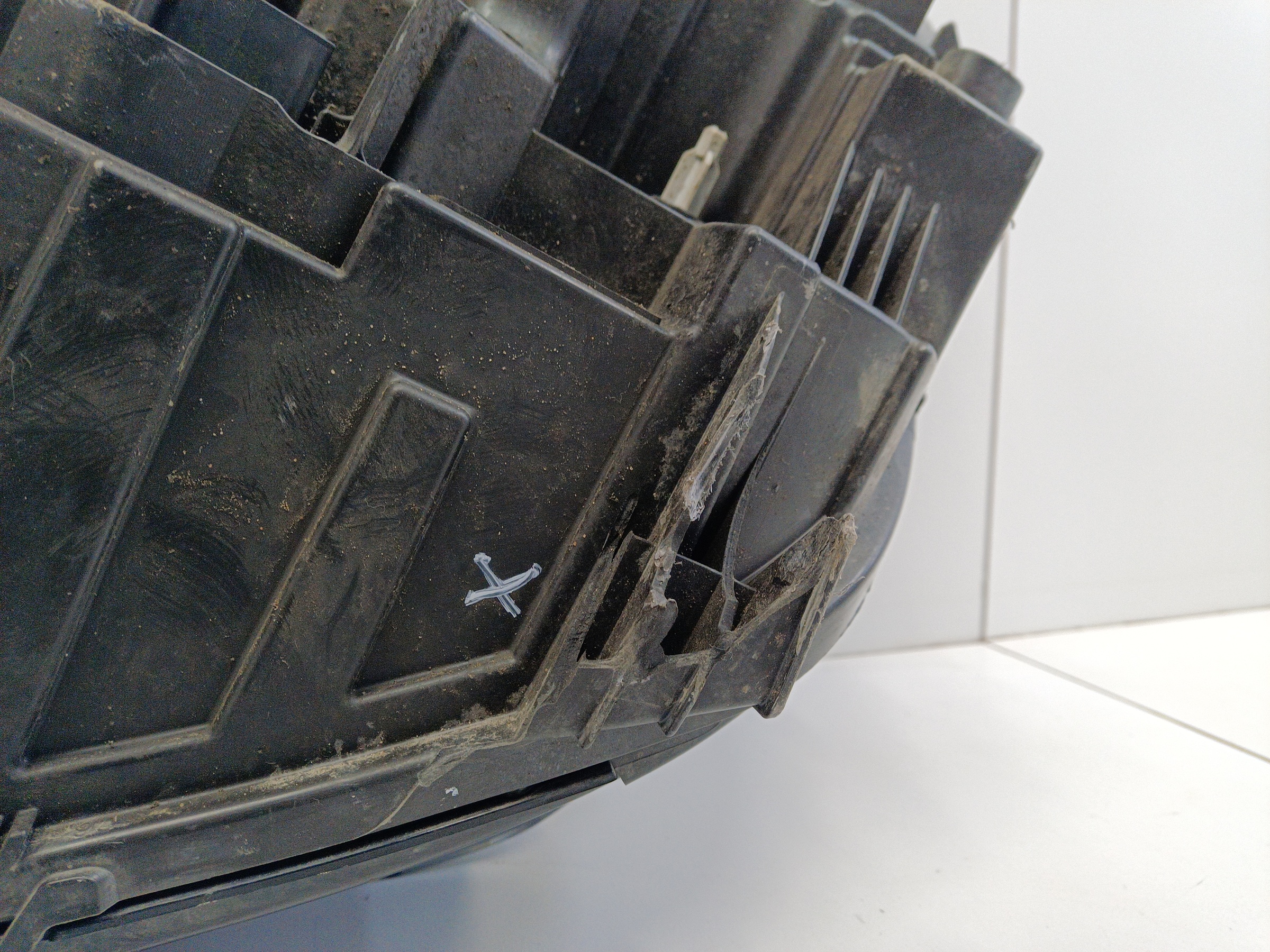 Фара передняя правая Peugeot 3008 2 Restail