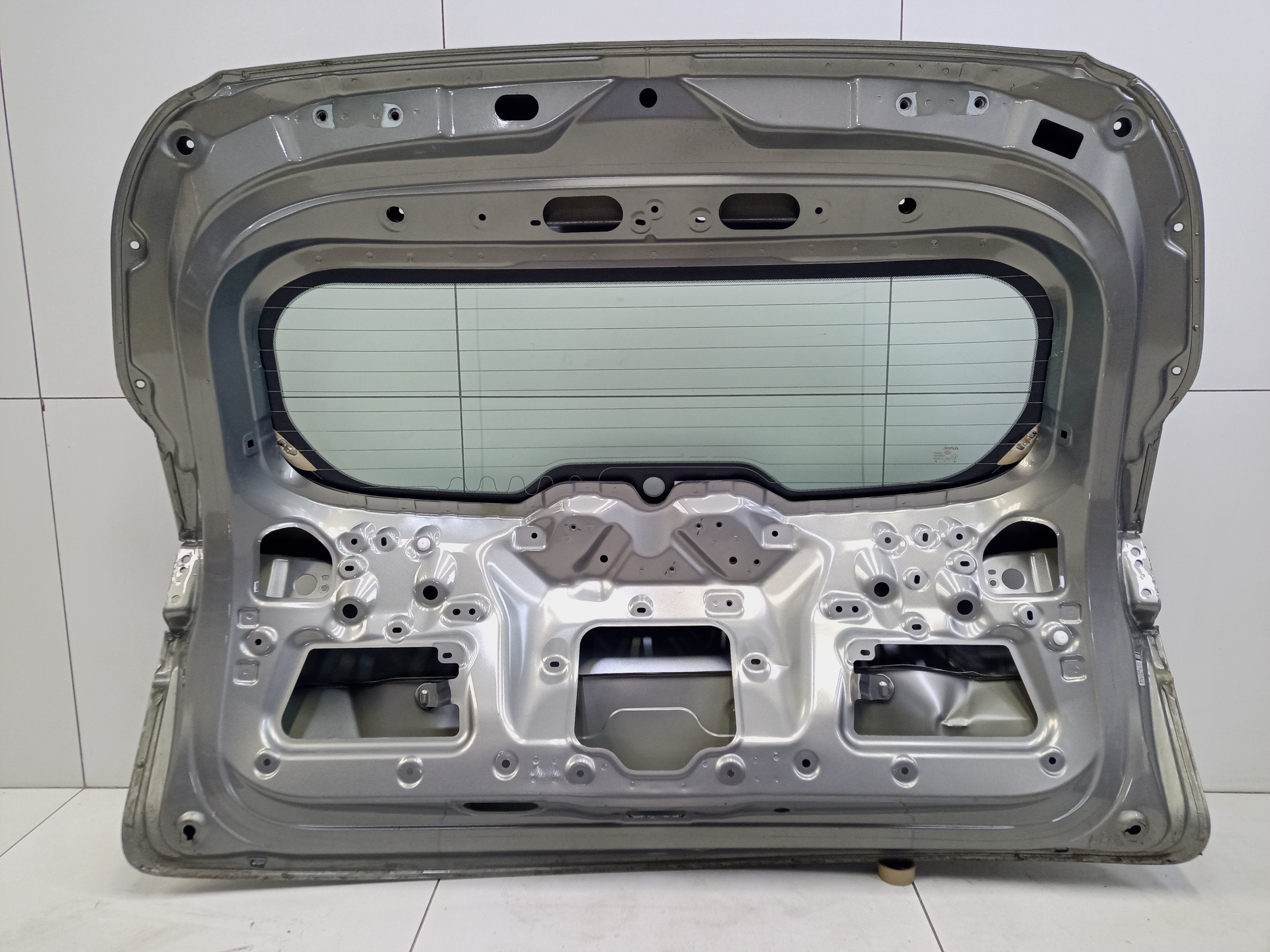 Стекло крышки багажника Haval Jolion