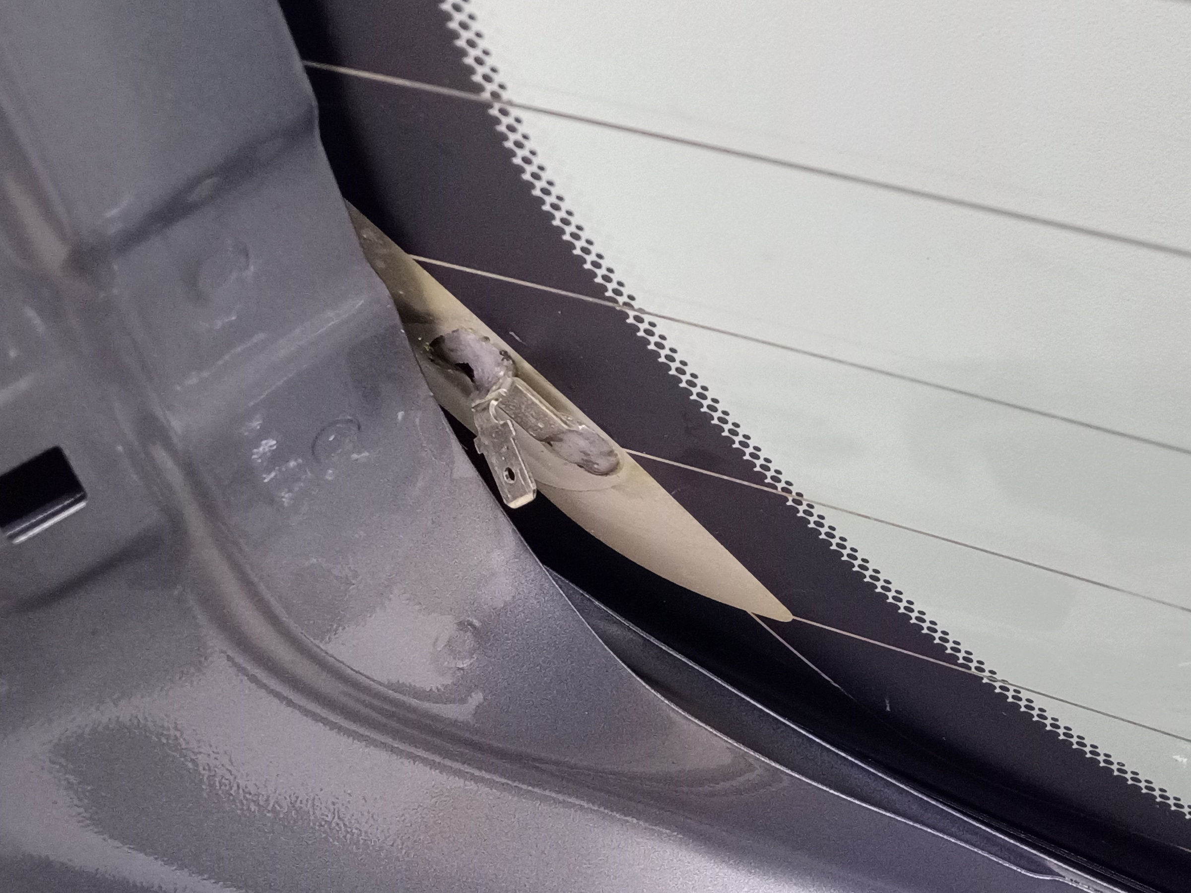 Стекло крышки багажника Haval Jolion