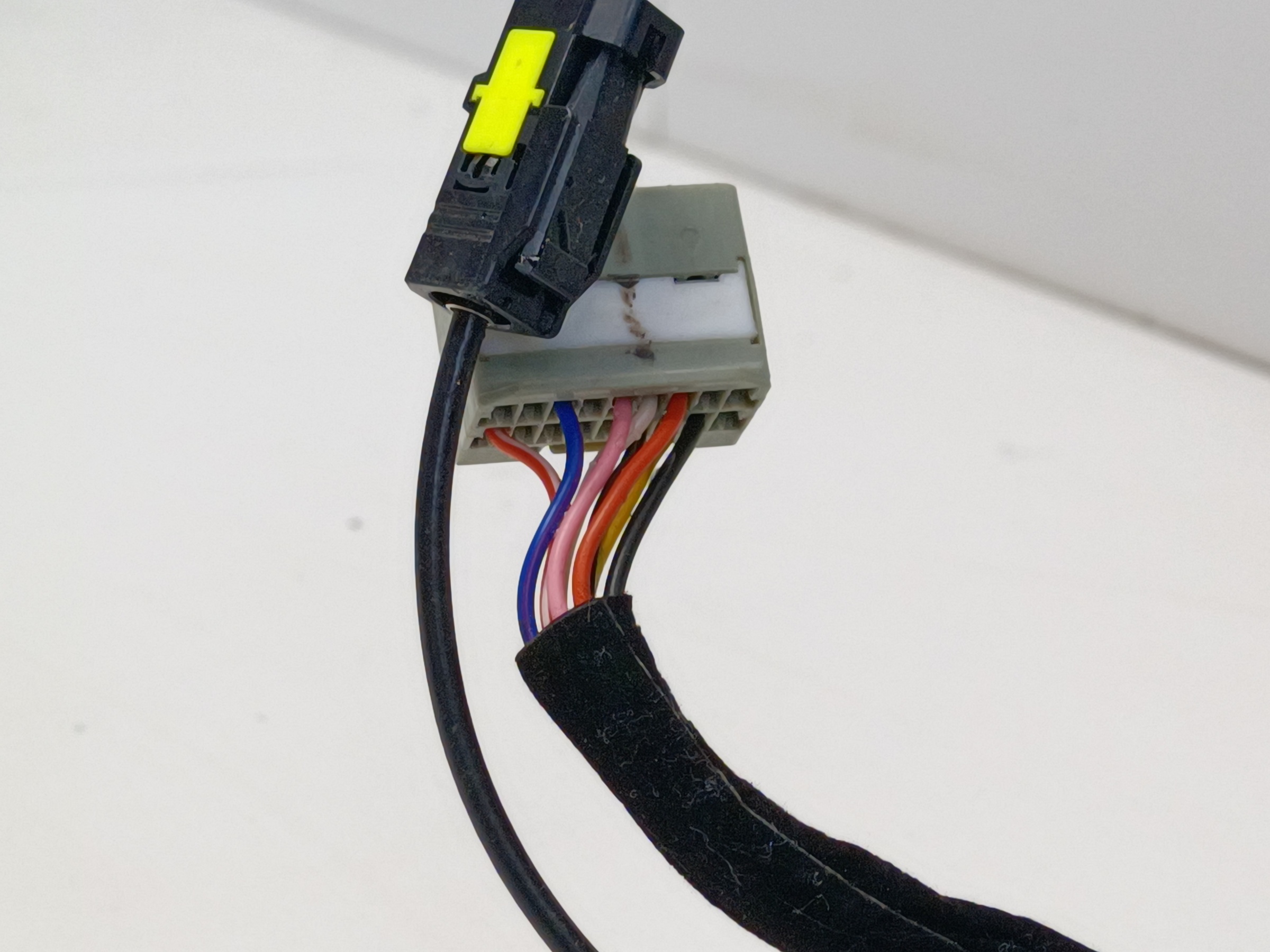 Зеркало правое Geely Preface 8 + 1 контактов