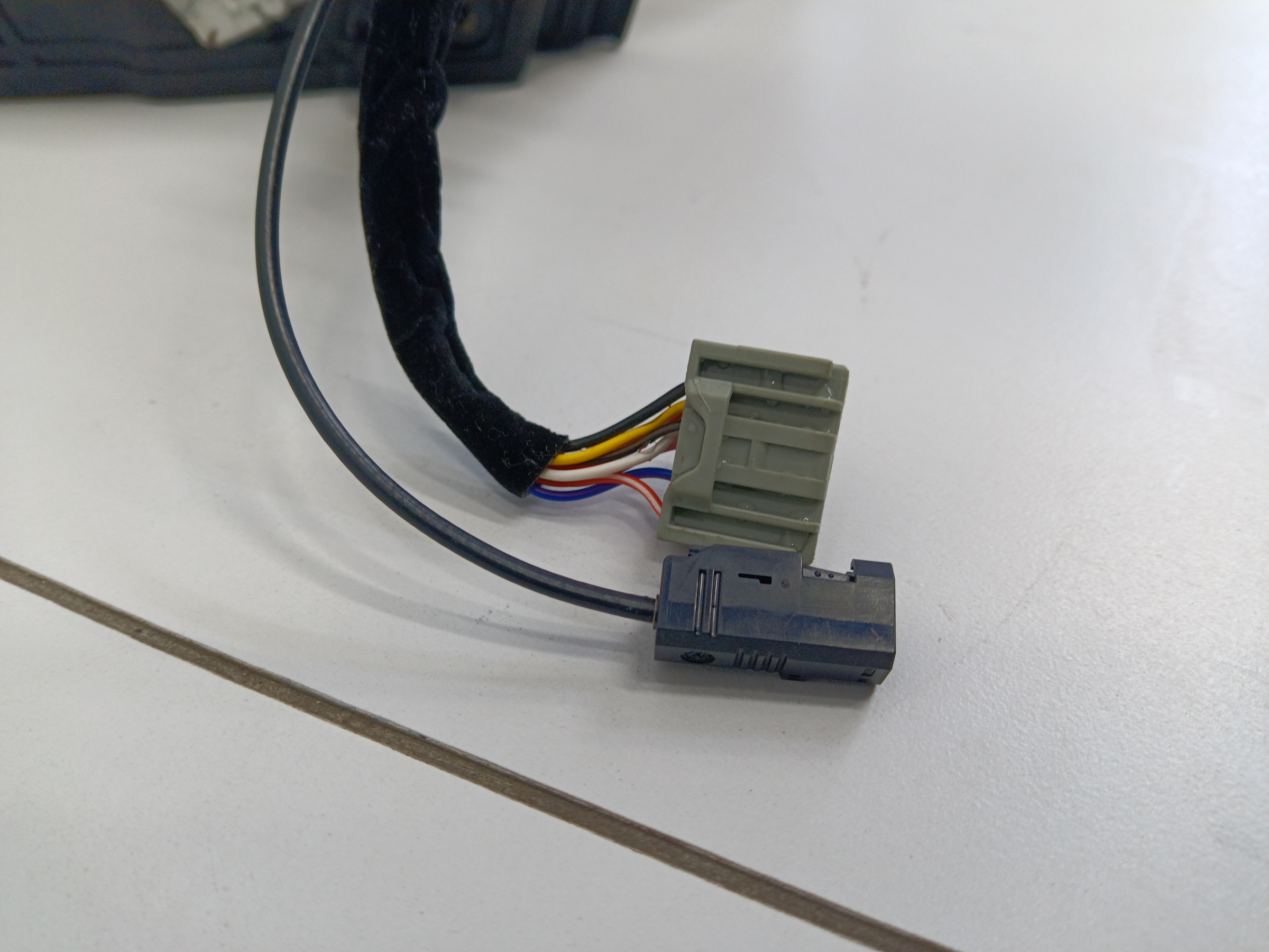 Зеркало правое Geely Preface 8 + 1 контактов