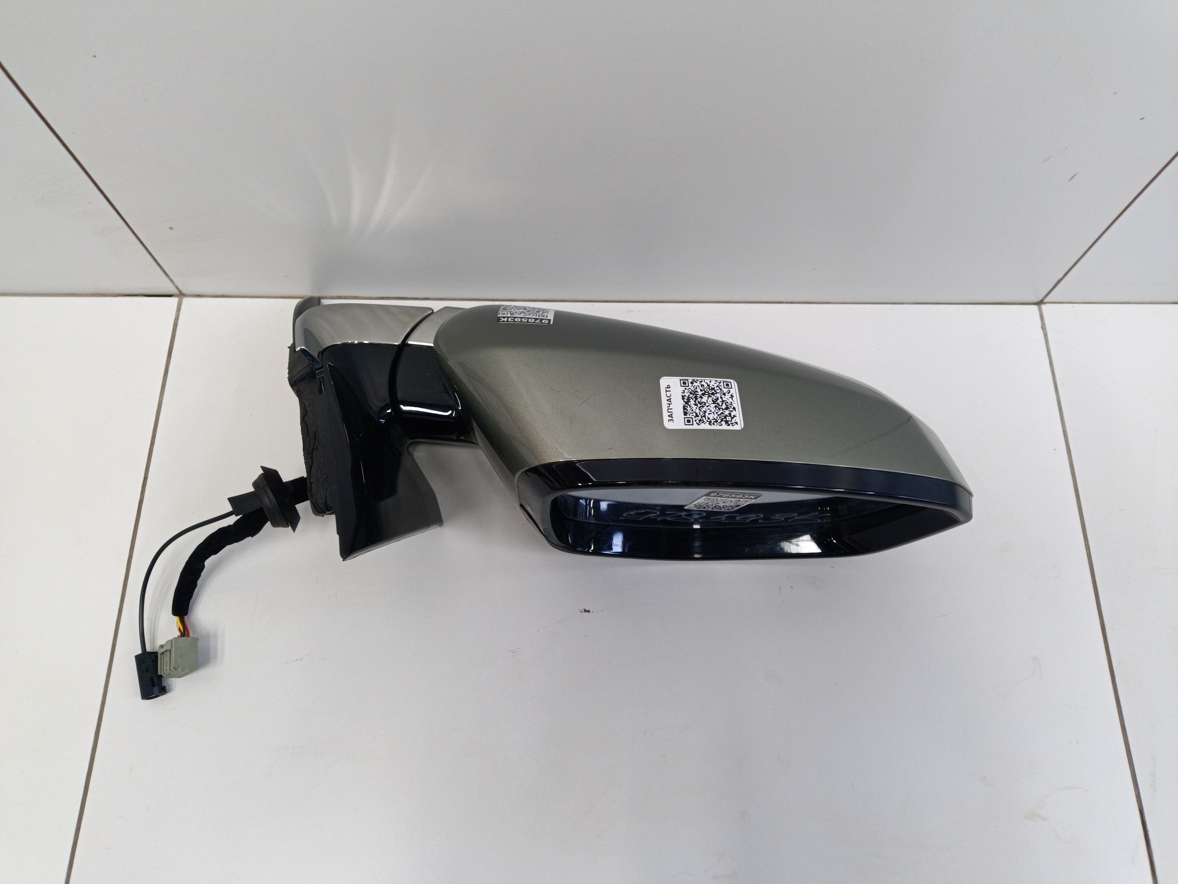 Зеркало правое Geely Preface 8 + 1 контактов