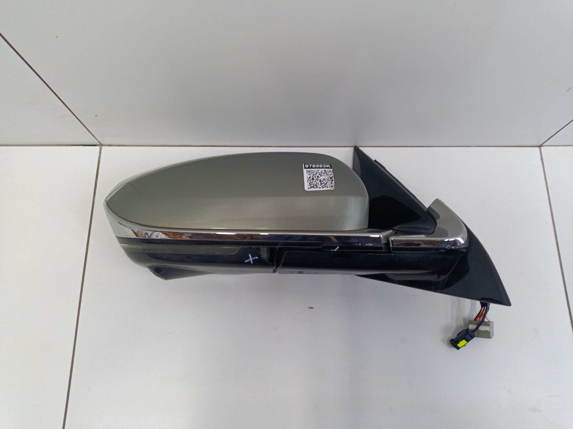 Зеркало правое Geely Preface 8 + 1 контактов