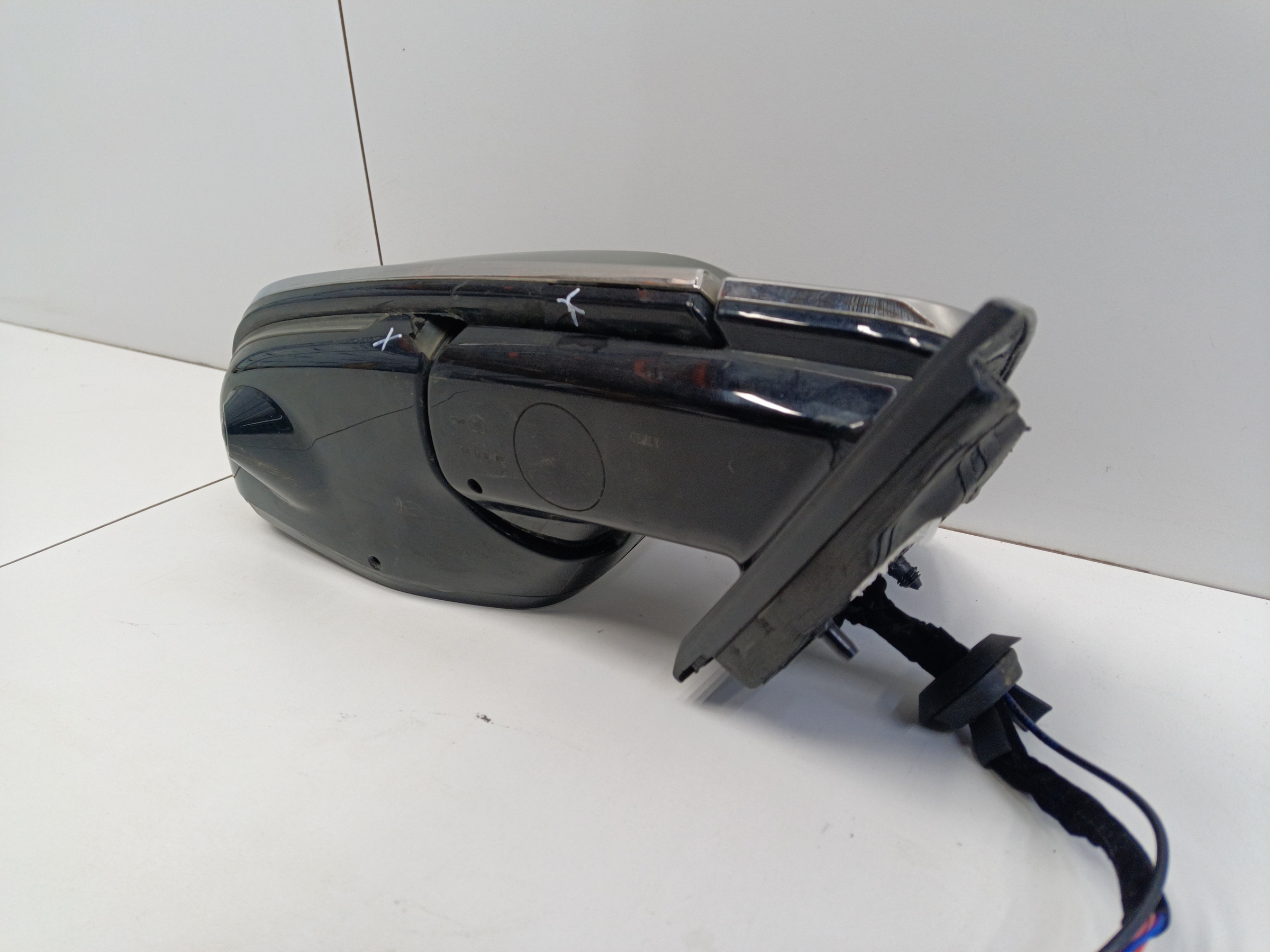 Зеркало правое Geely Preface 8 + 1 контактов