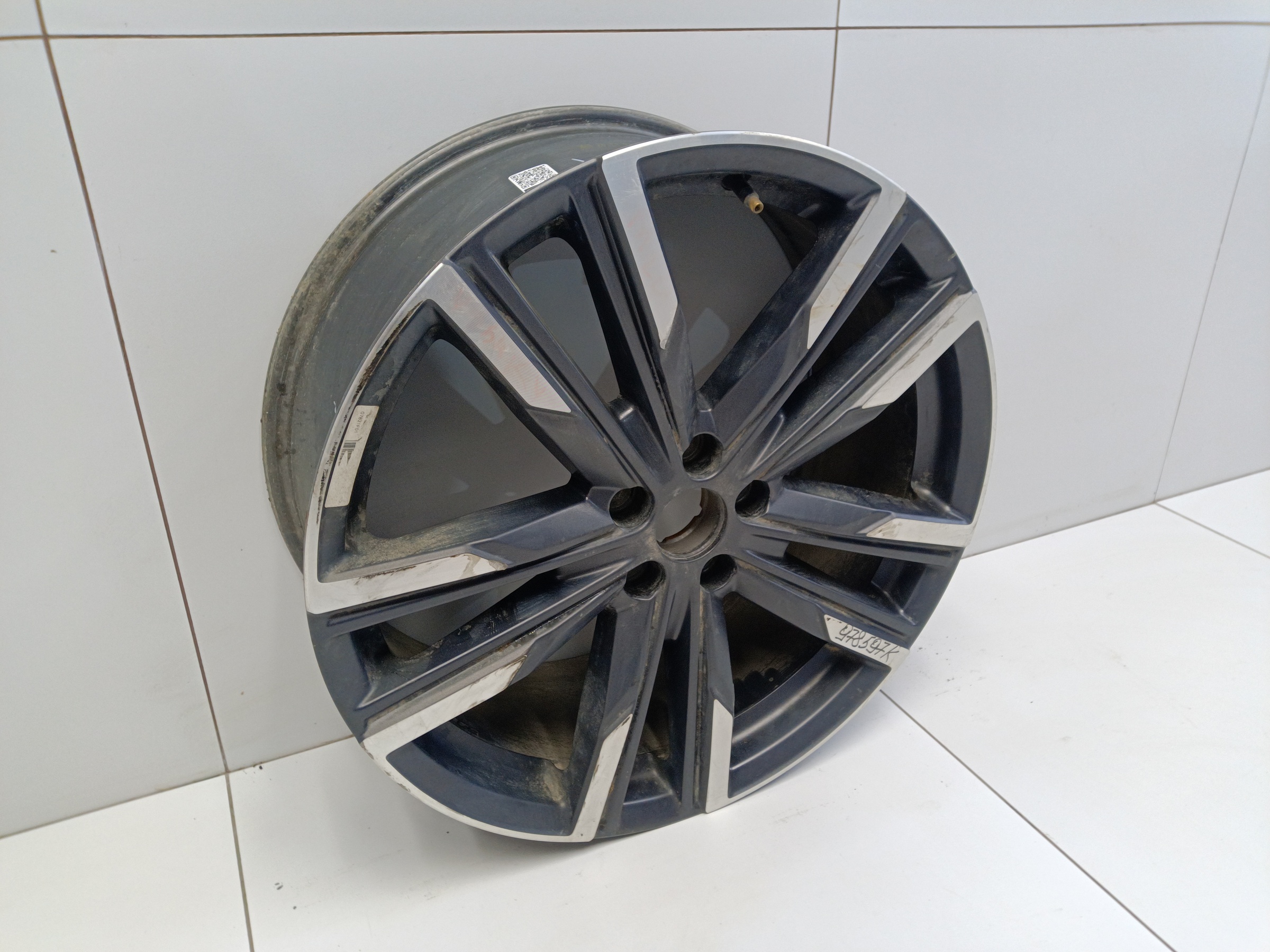 Диск колеса литой Geely Monjaro R20