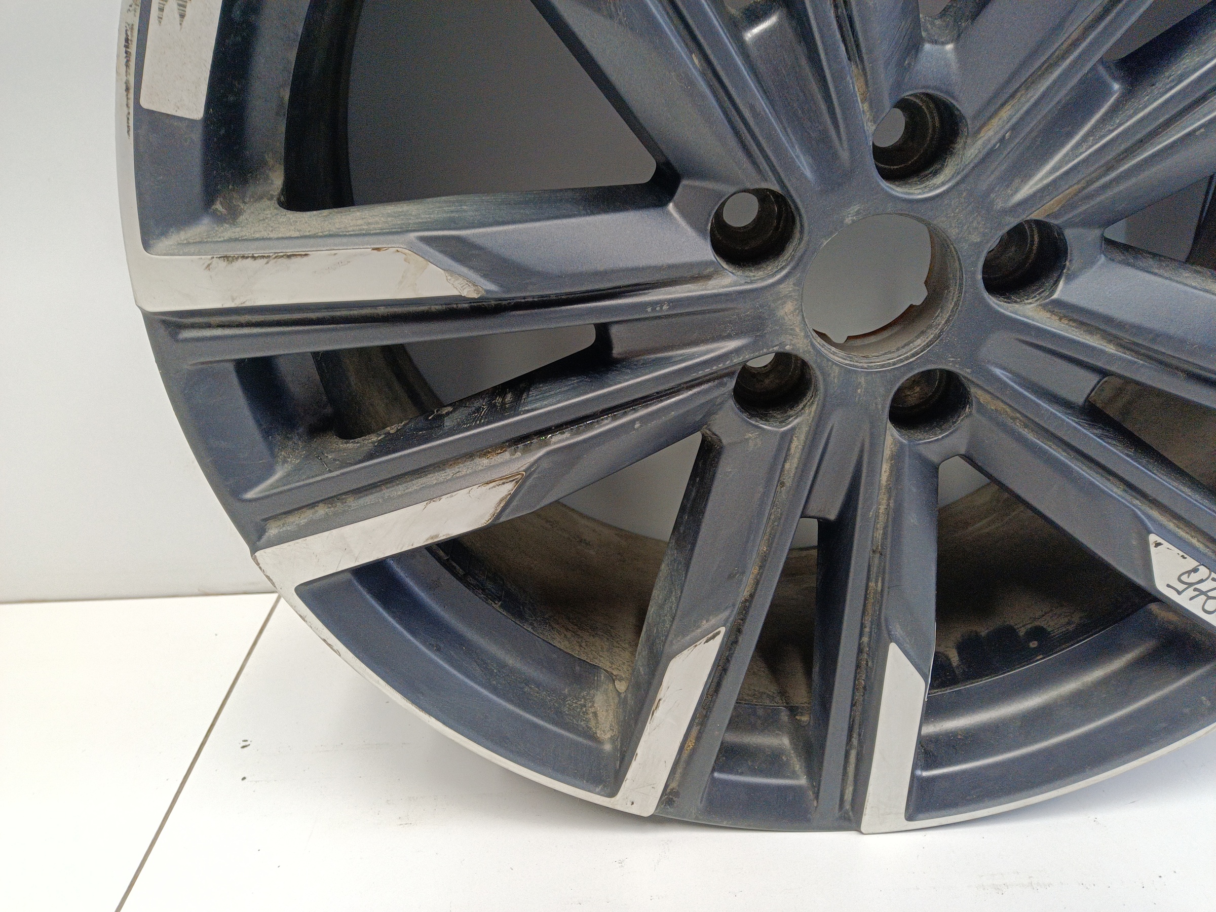 Диск колеса литой Geely Monjaro R20