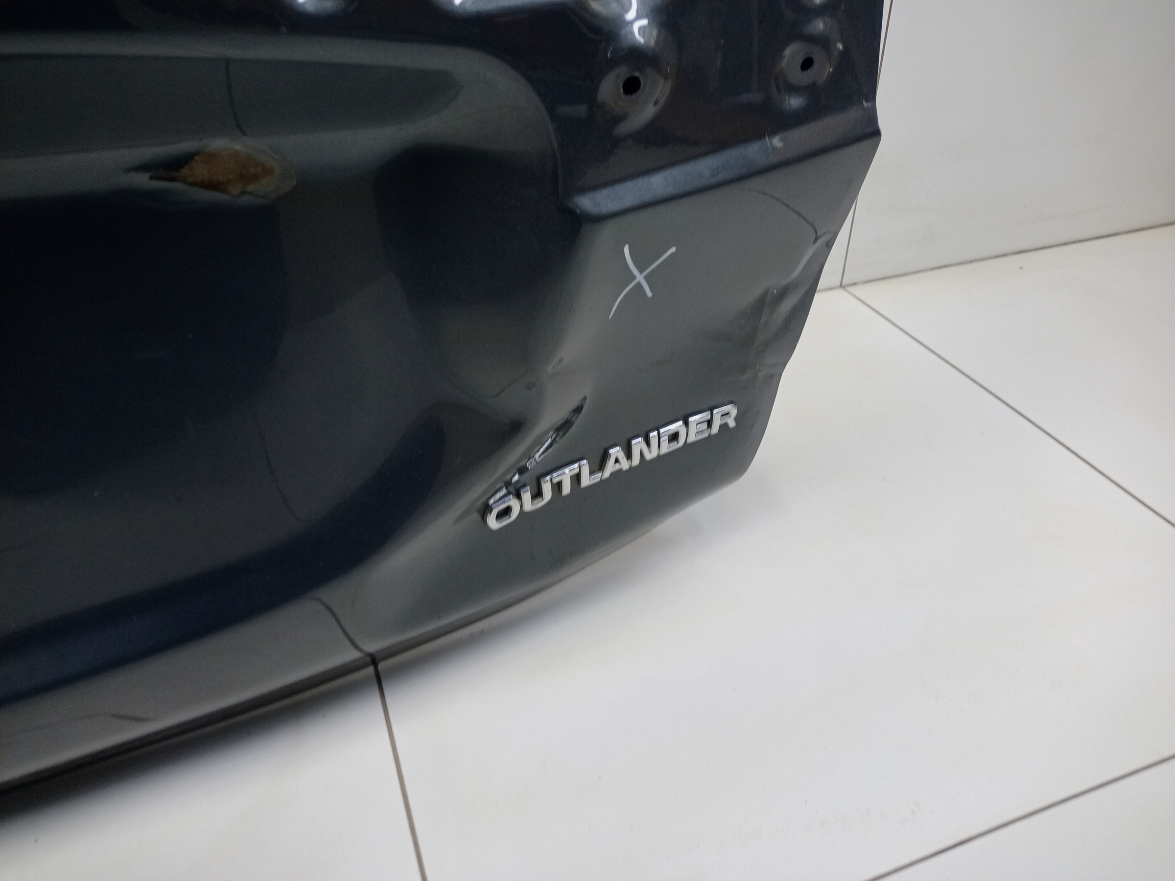 Крышка багажника Mitsubishi Outlander 3 Restail 2 под камеру