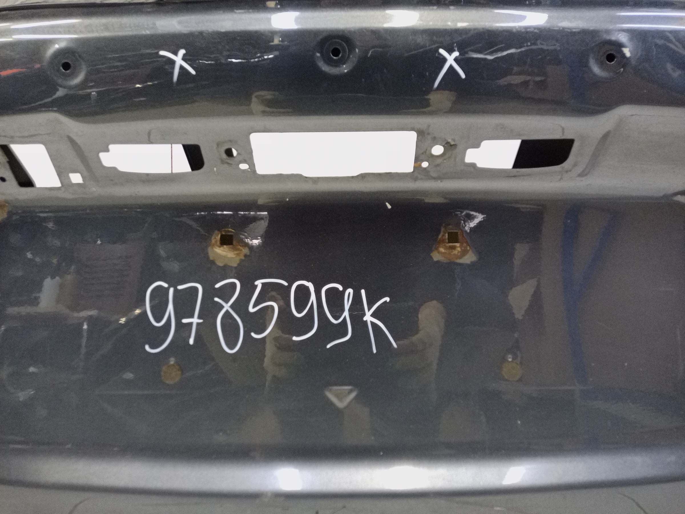 Крышка багажника Mitsubishi Outlander 3 Restail 2 под камеру