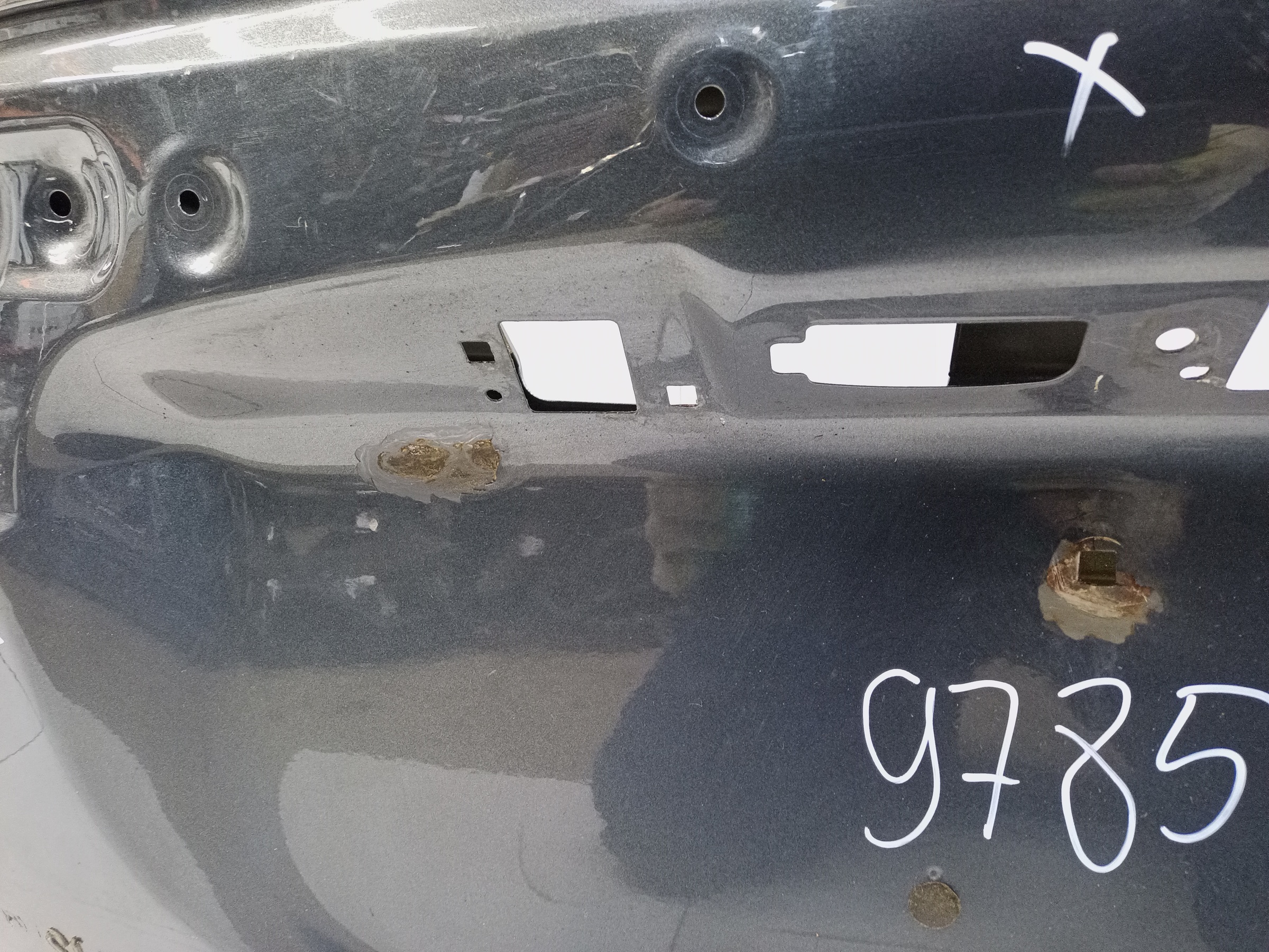 Крышка багажника Mitsubishi Outlander 3 Restail 2 под камеру