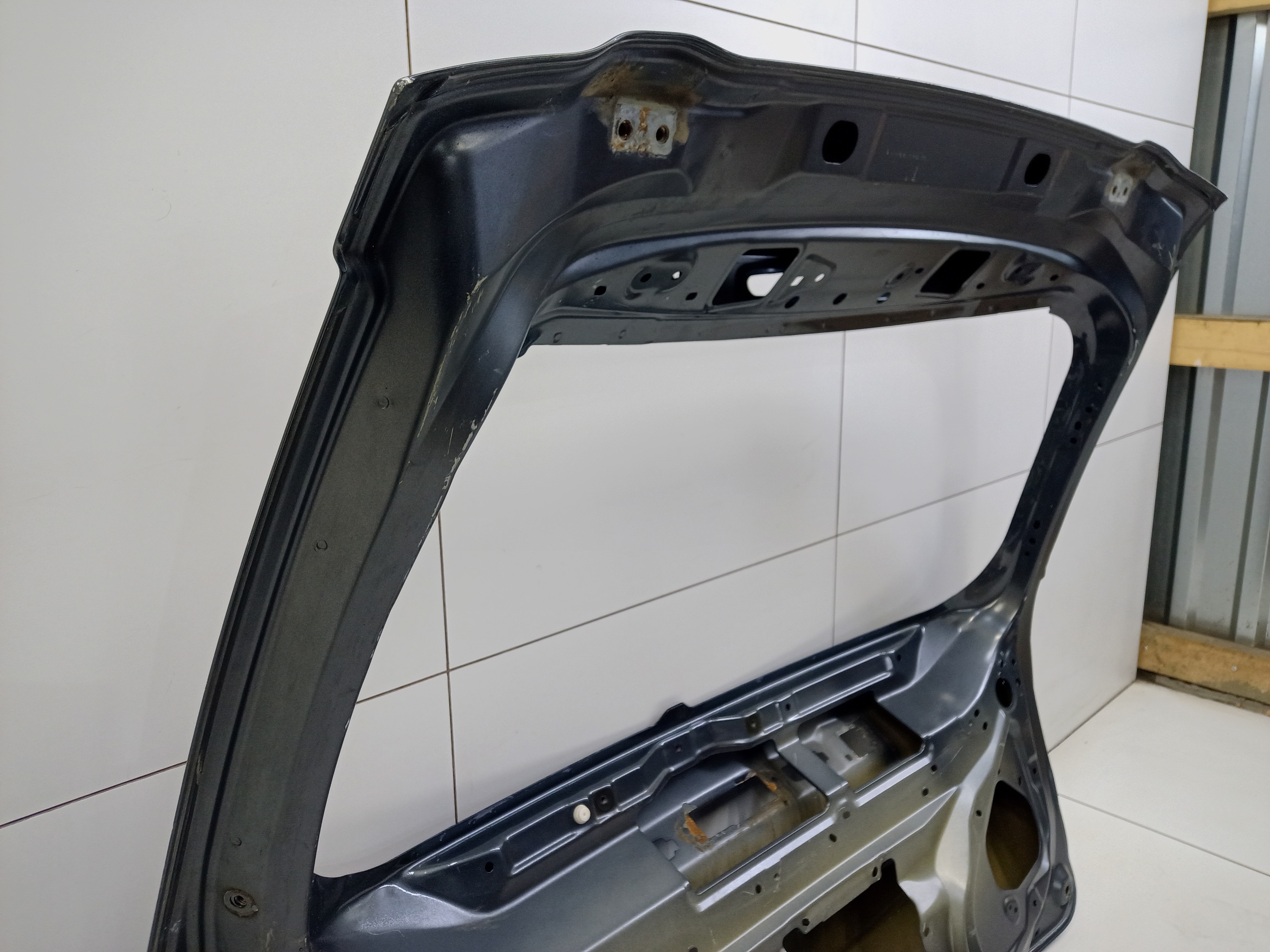 Крышка багажника Mitsubishi Outlander 3 Restail 2 под камеру