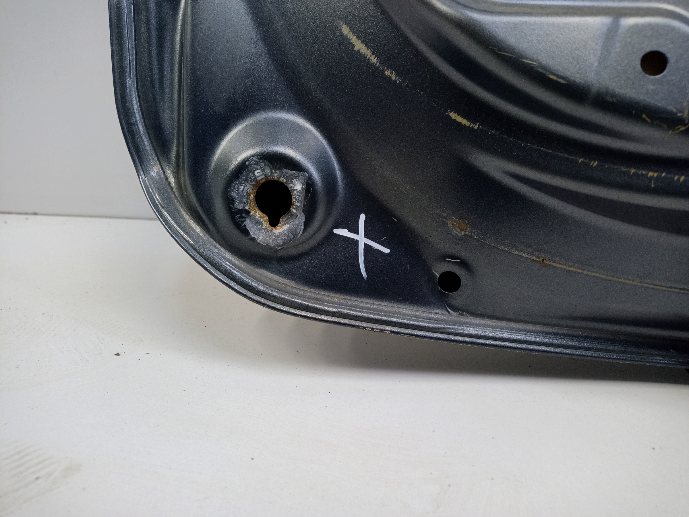 Крышка багажника Mitsubishi Outlander 3 Restail 2 под камеру