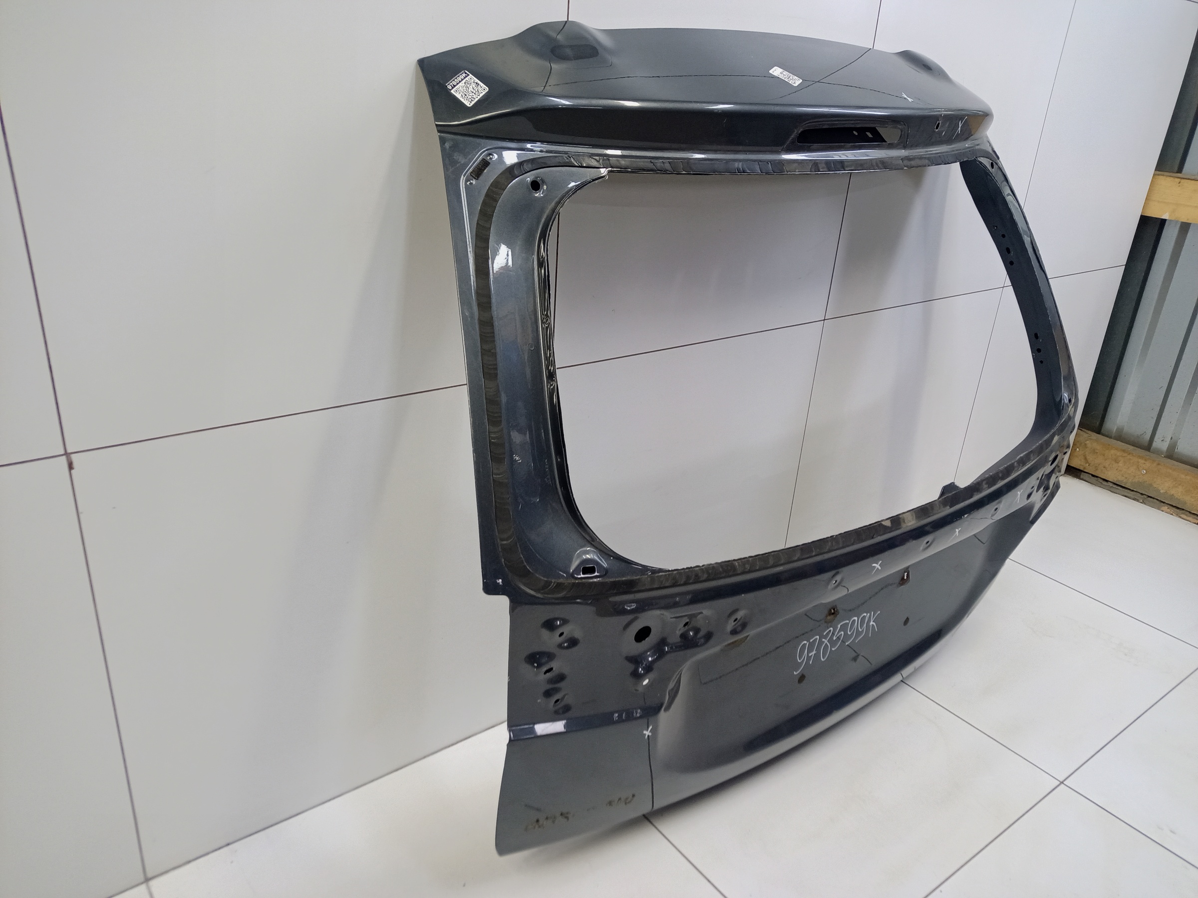 Крышка багажника Mitsubishi Outlander 3 Restail 2 под камеру