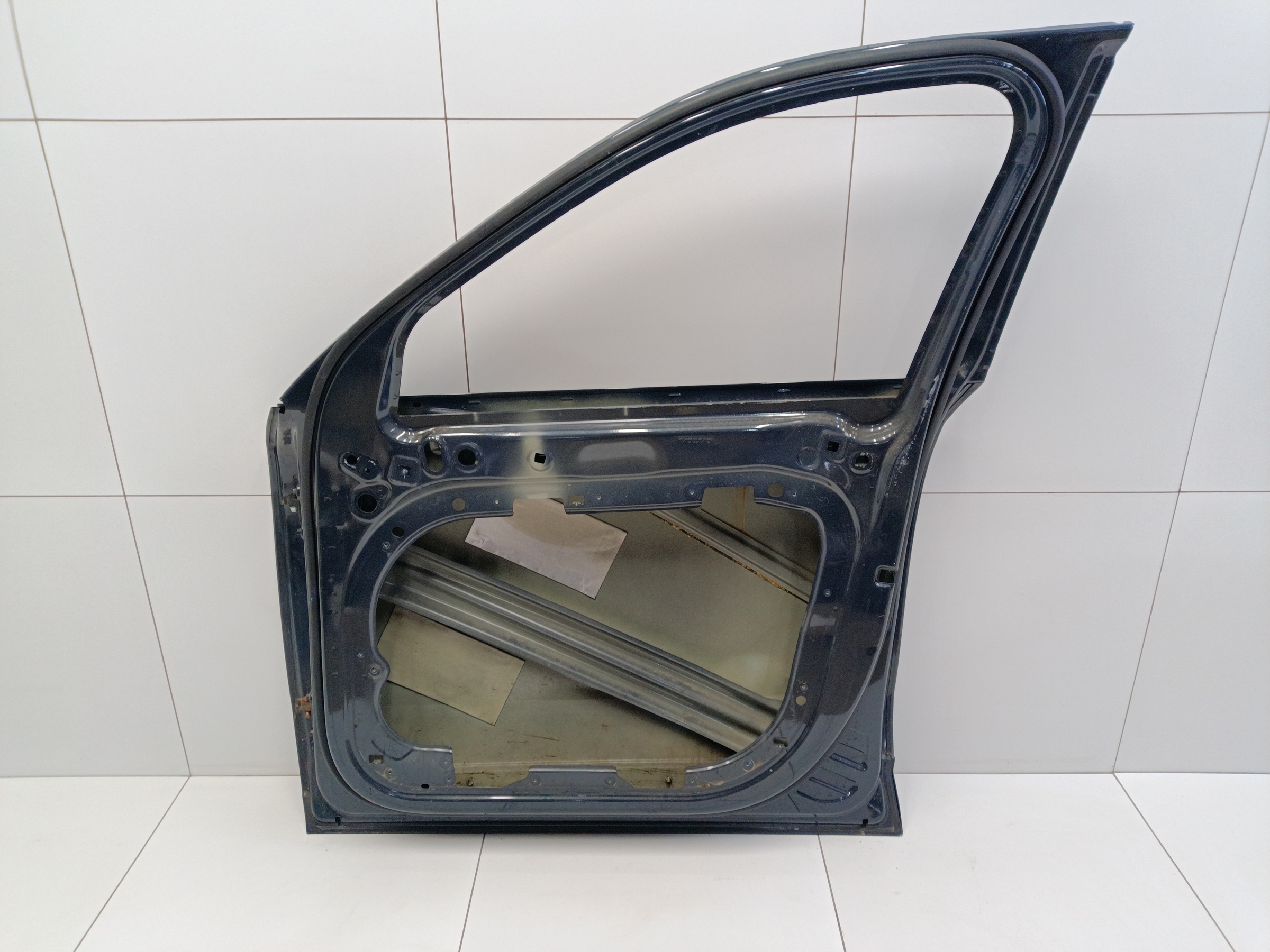 Дверь передняя правая Volvo XC90 2