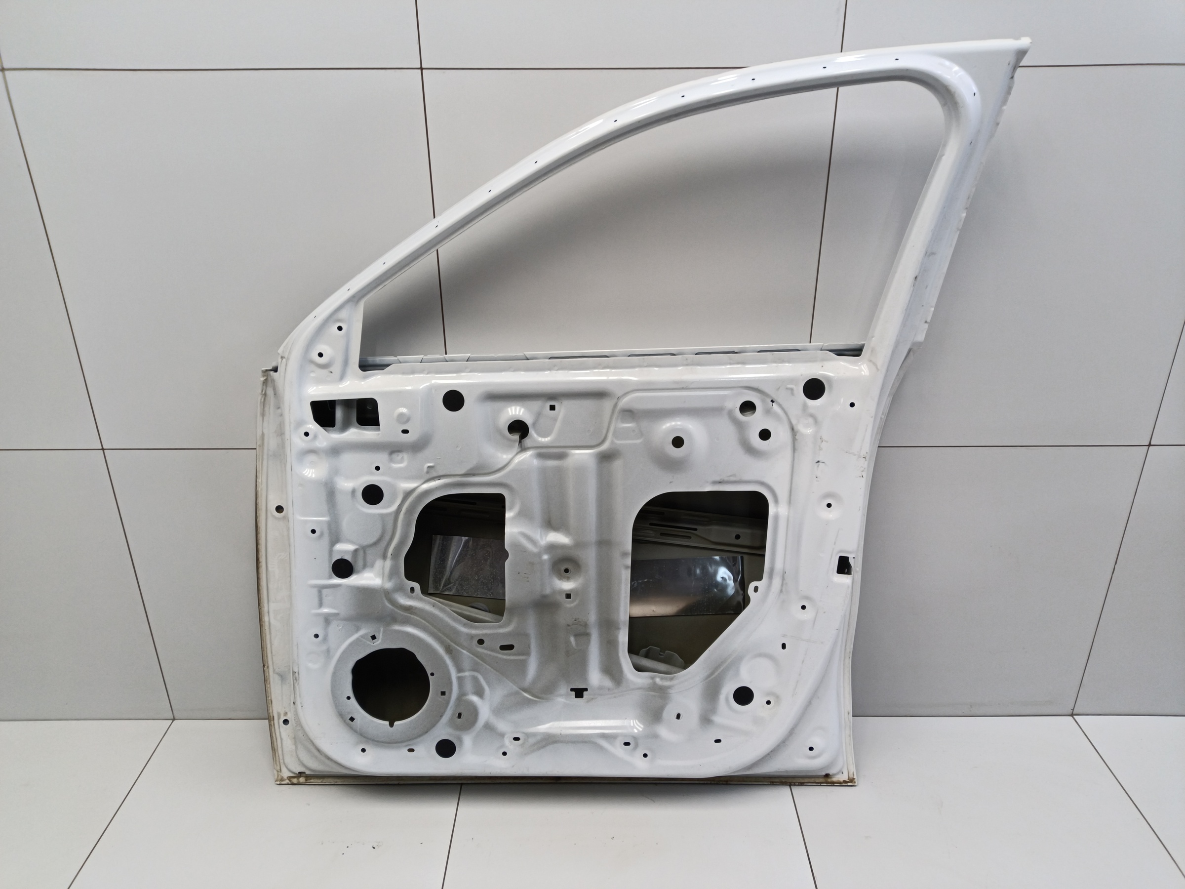 Дверь передняя правая Haval Jolion Restail