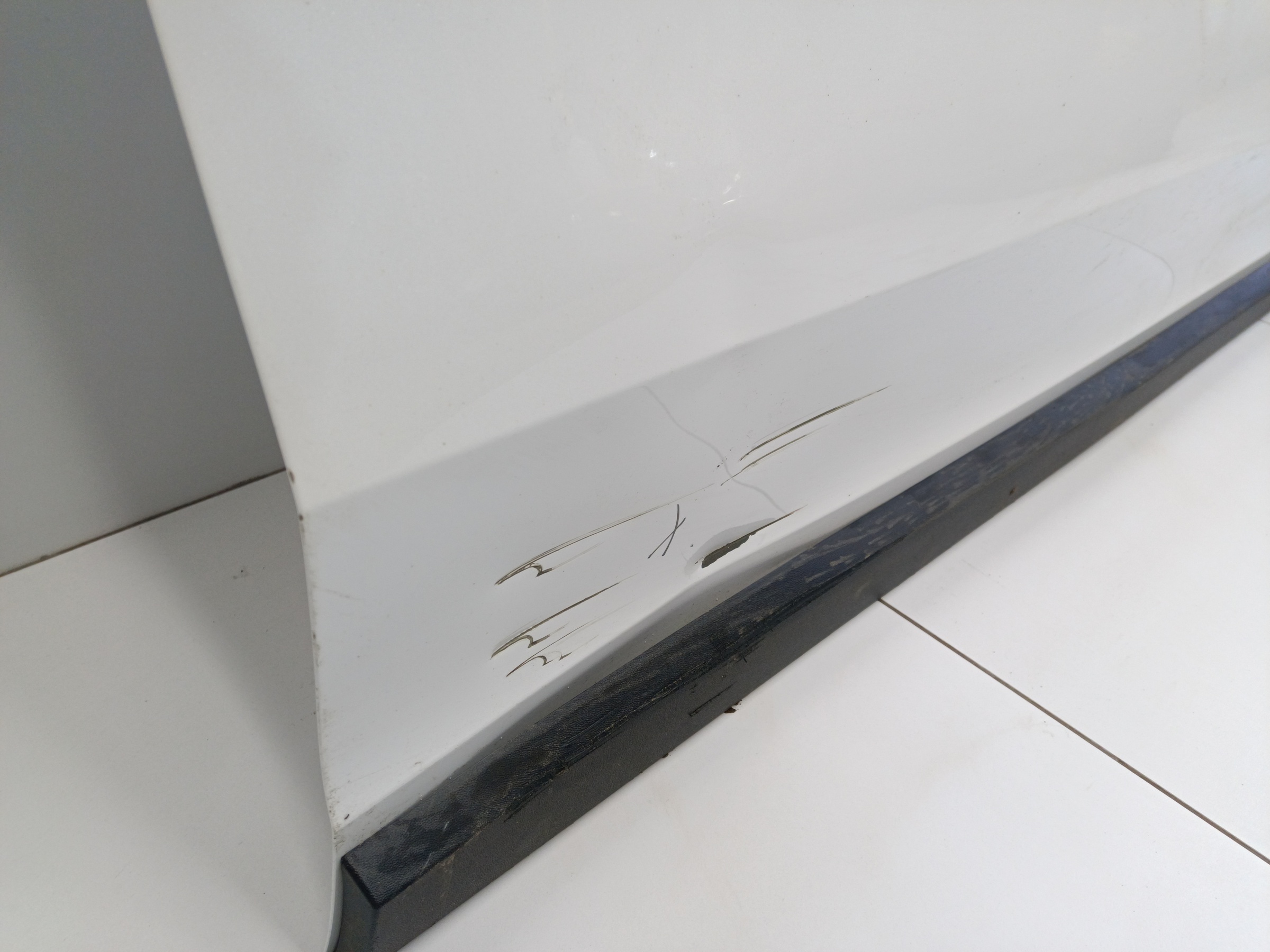 Дверь передняя правая Haval Jolion Restail