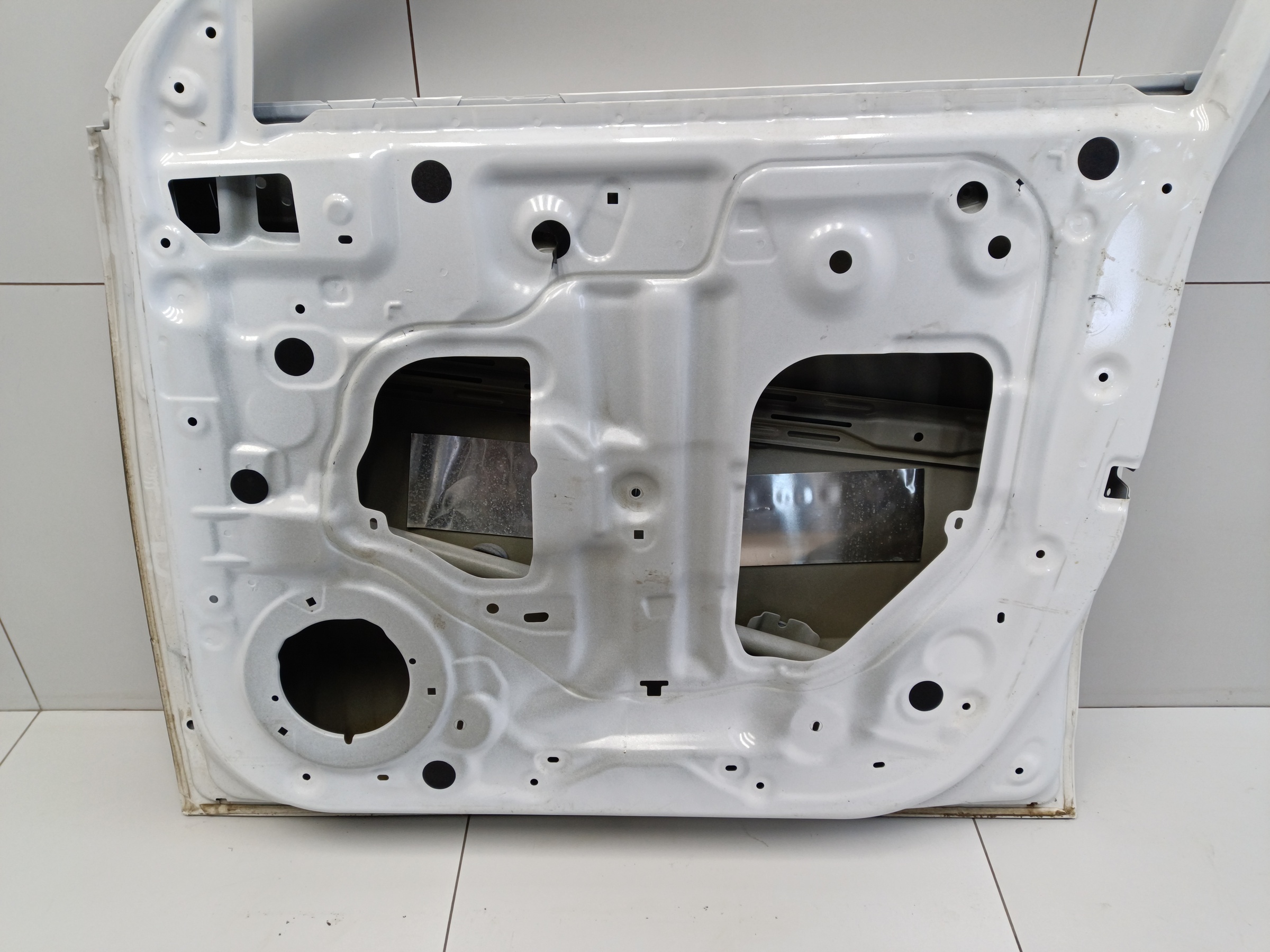 Дверь передняя правая Haval Jolion Restail