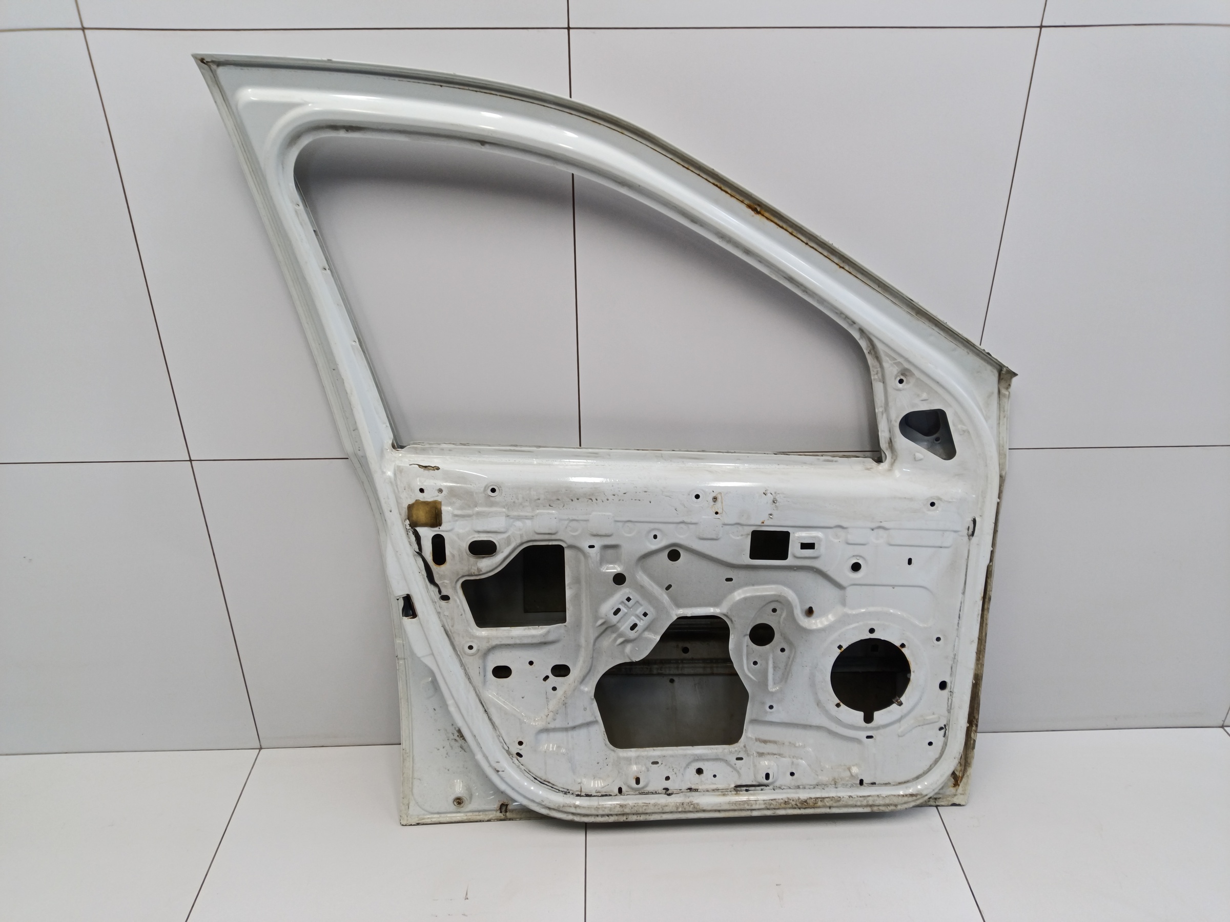 Дверь передняя левая Lada Largus 1 под накладку