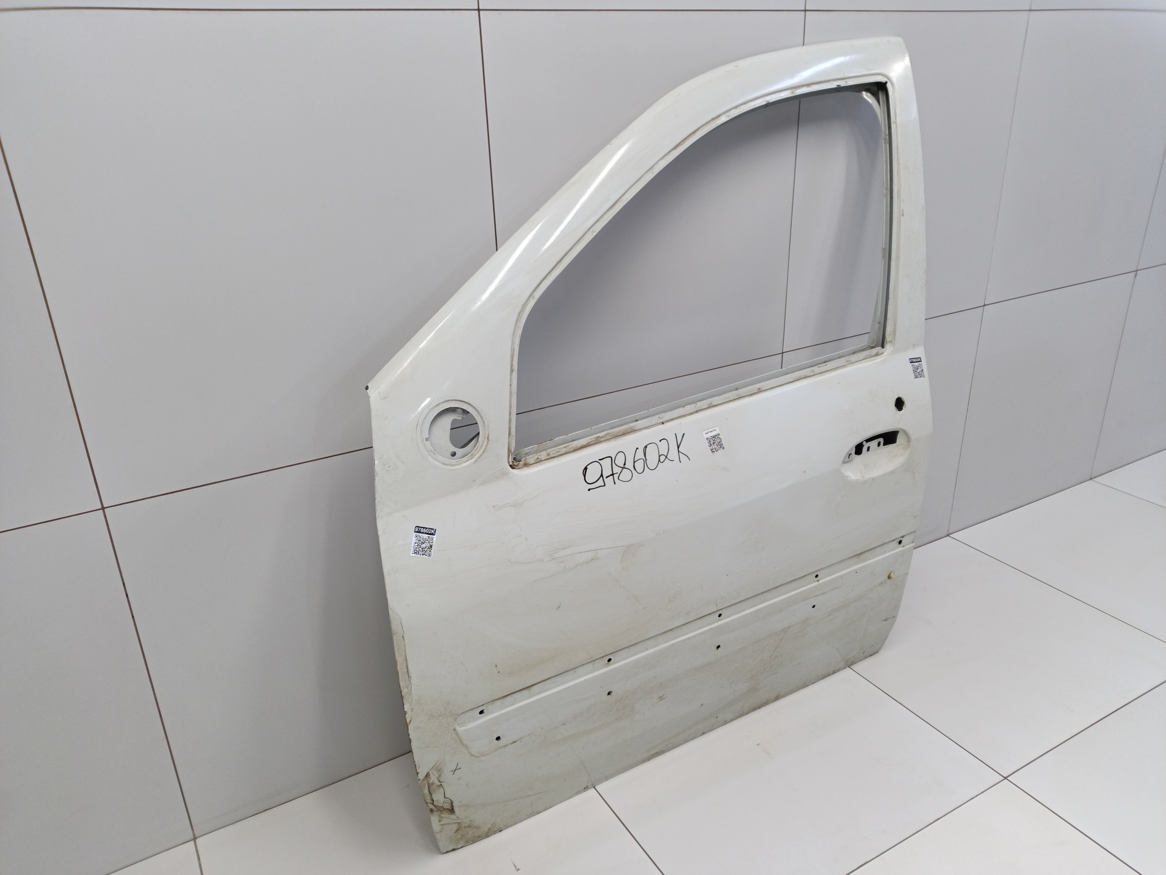 Дверь передняя левая Lada Largus 1 под накладку