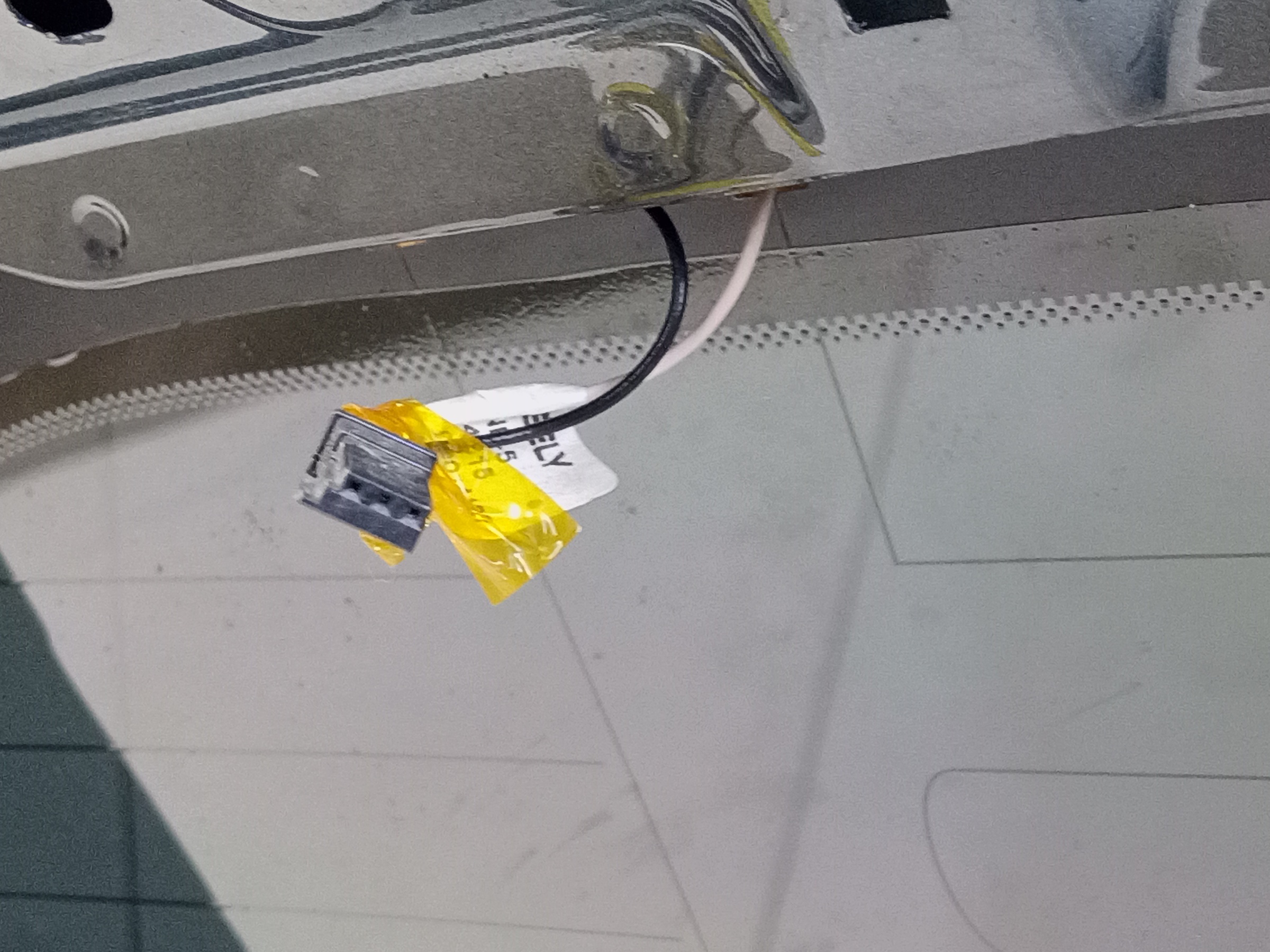 Крышка багажника Geely Tugella