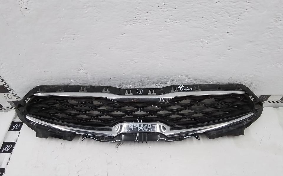 Решетка радиатора Kia Cerato 4