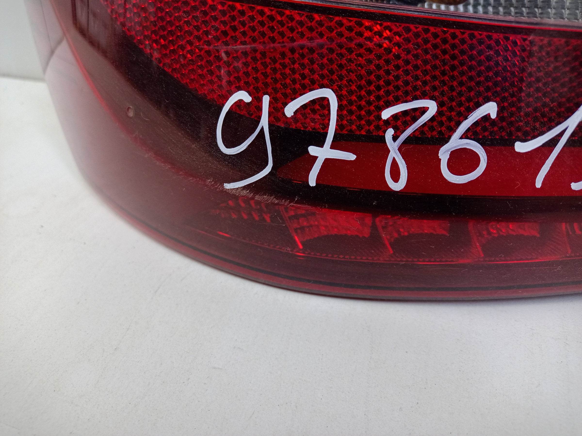 Фонарь задний левый наружный Lada Vesta Restail LED