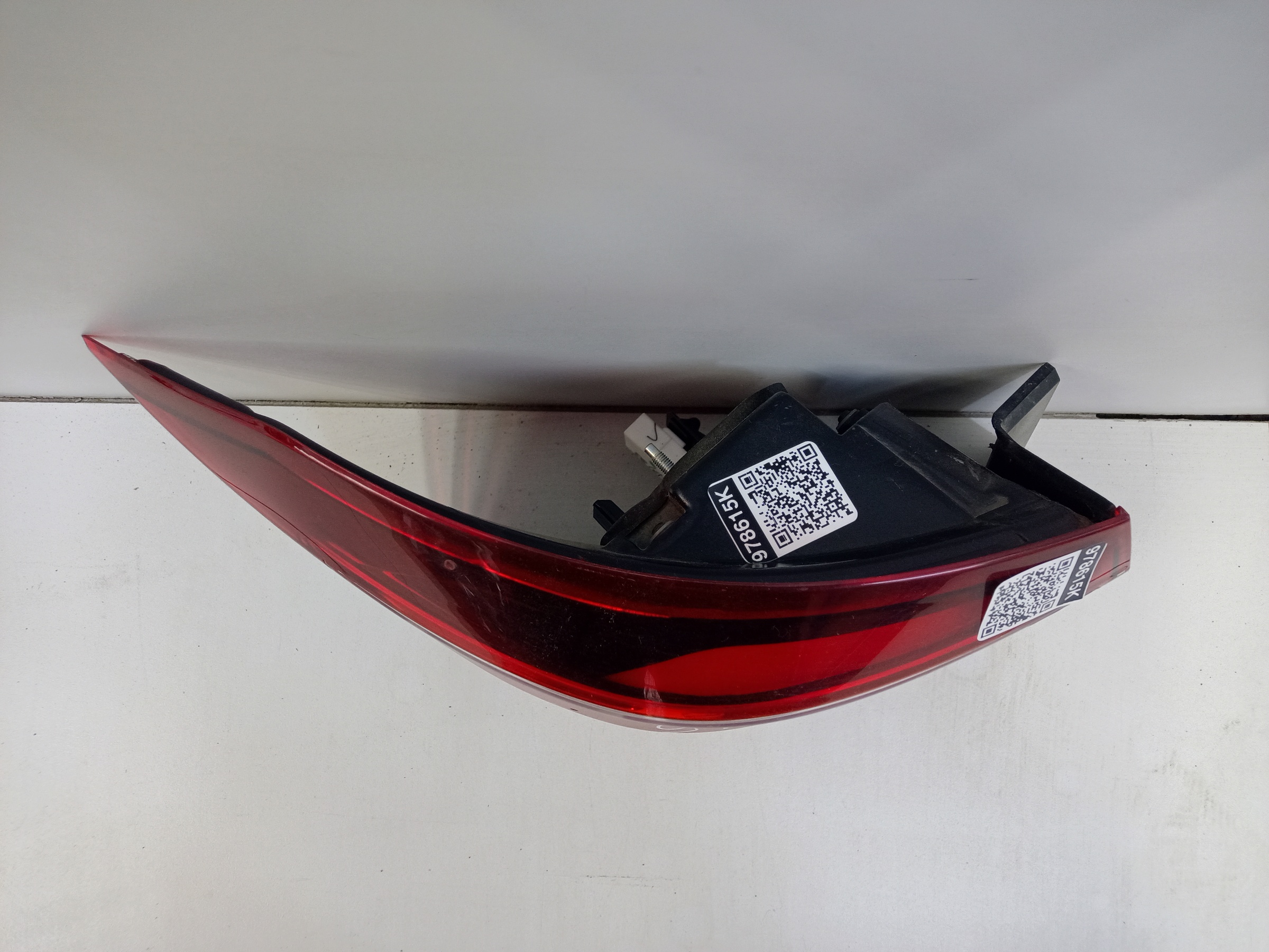 Фонарь задний левый наружный Lada Vesta Restail LED