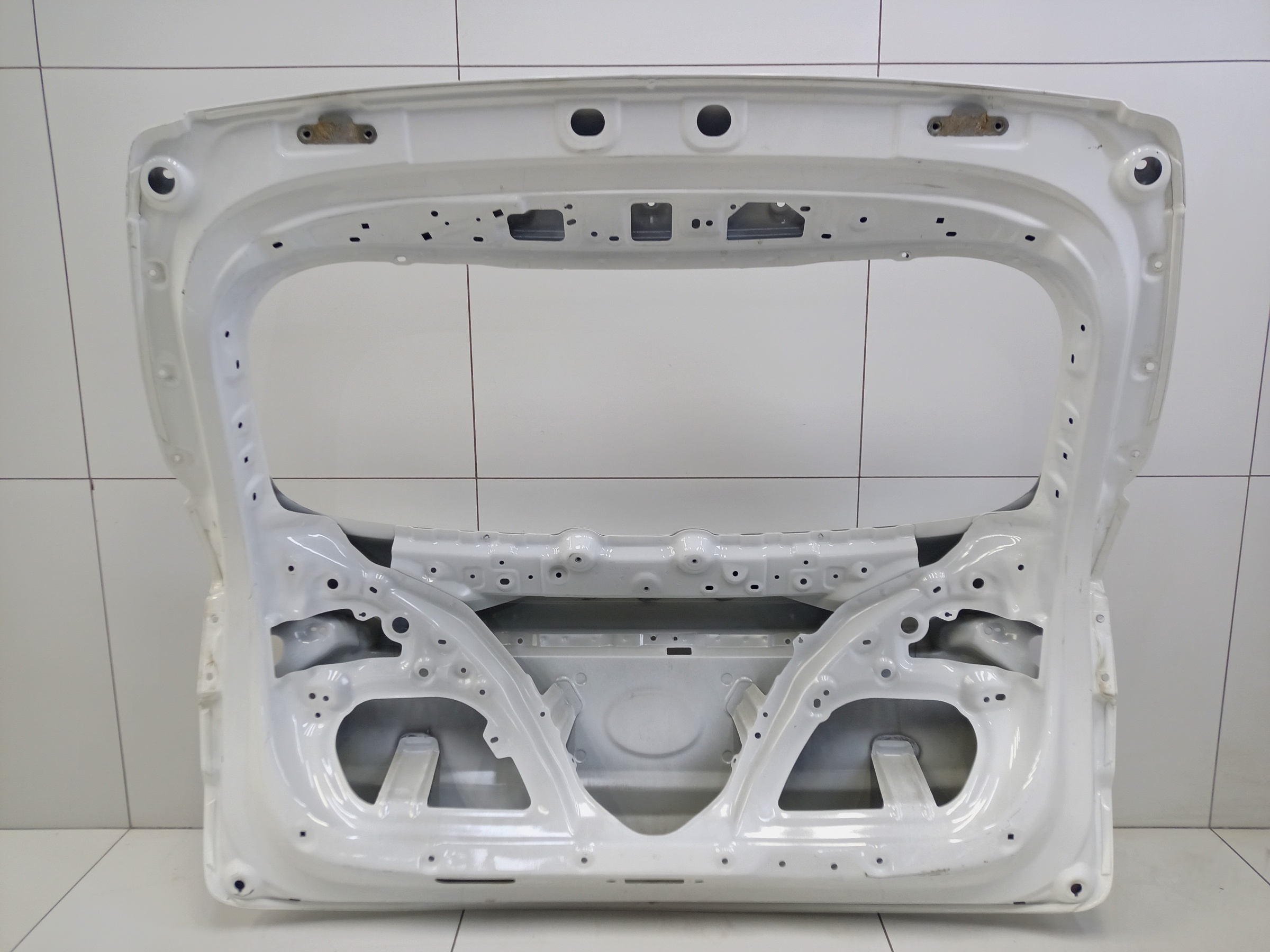 Крышка багажника Geely Coolray